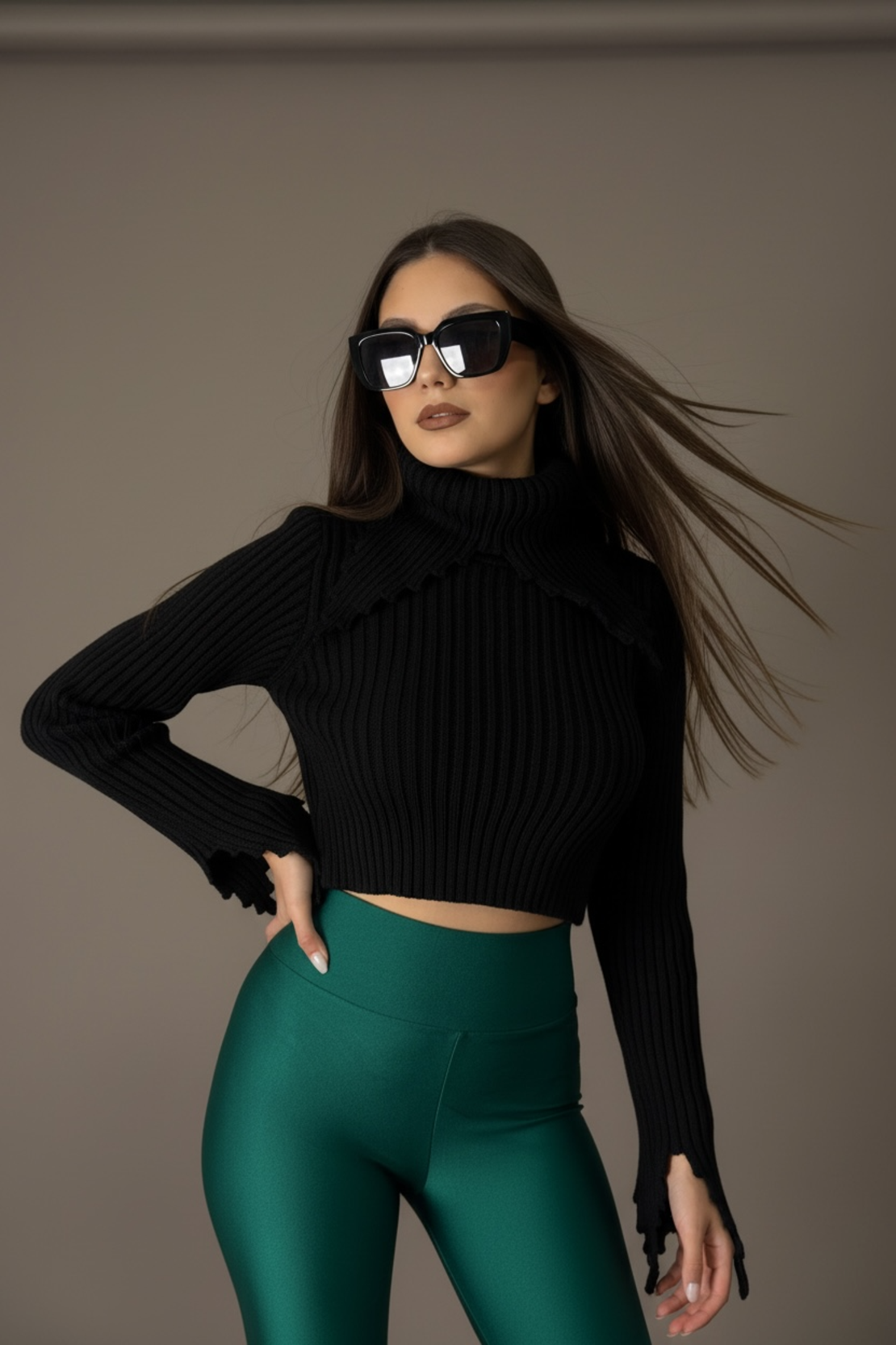 Пуловер Black Knit