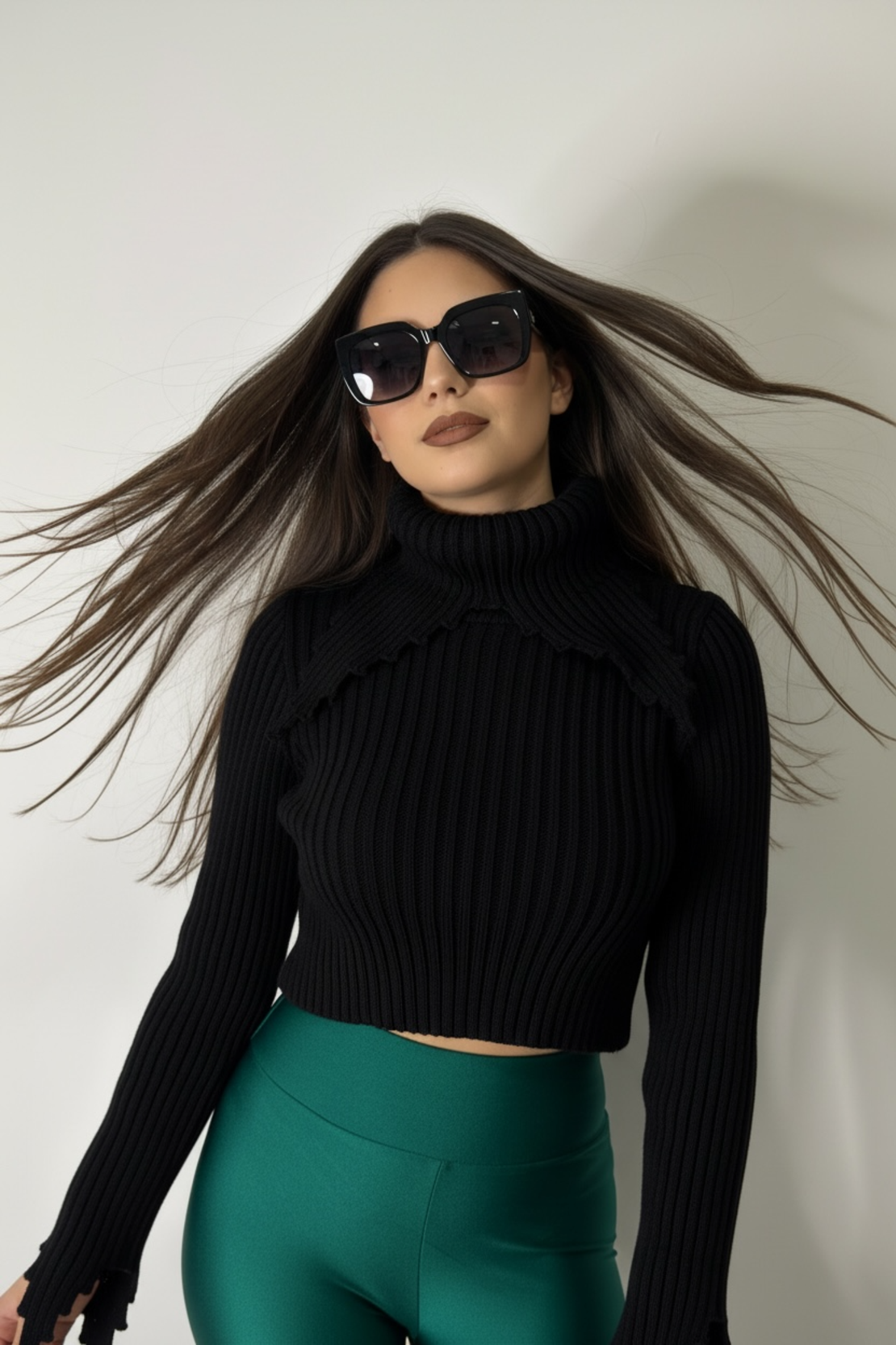 Пуловер Black Knit