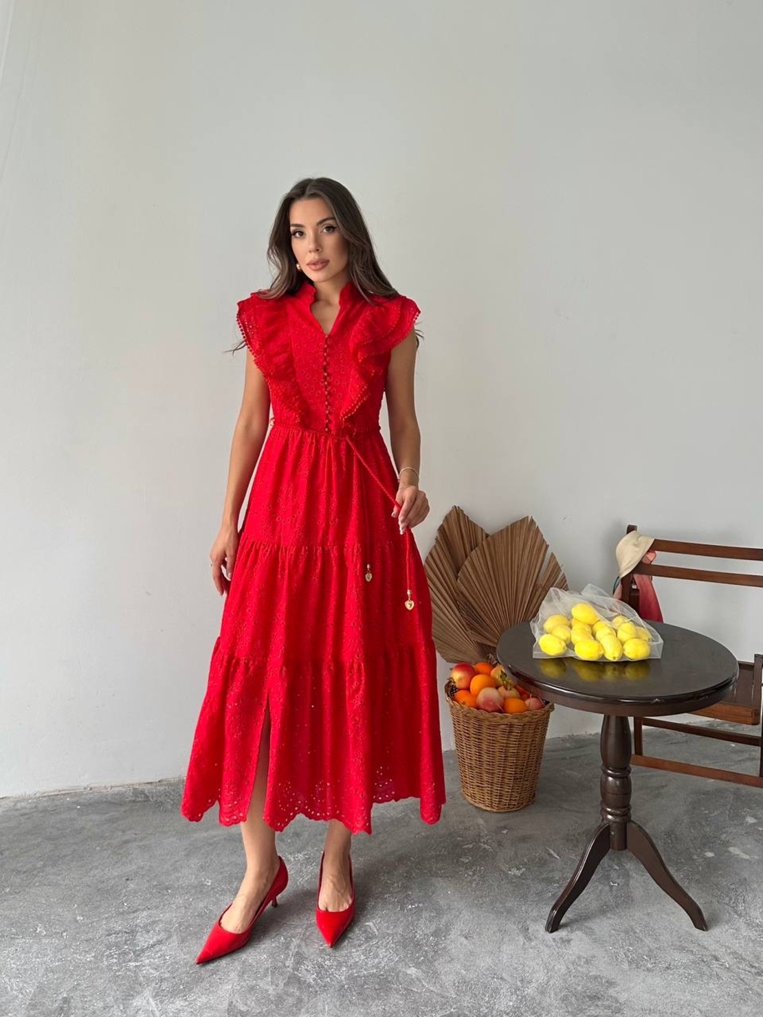 Дълга рокля с английска бродерия Red