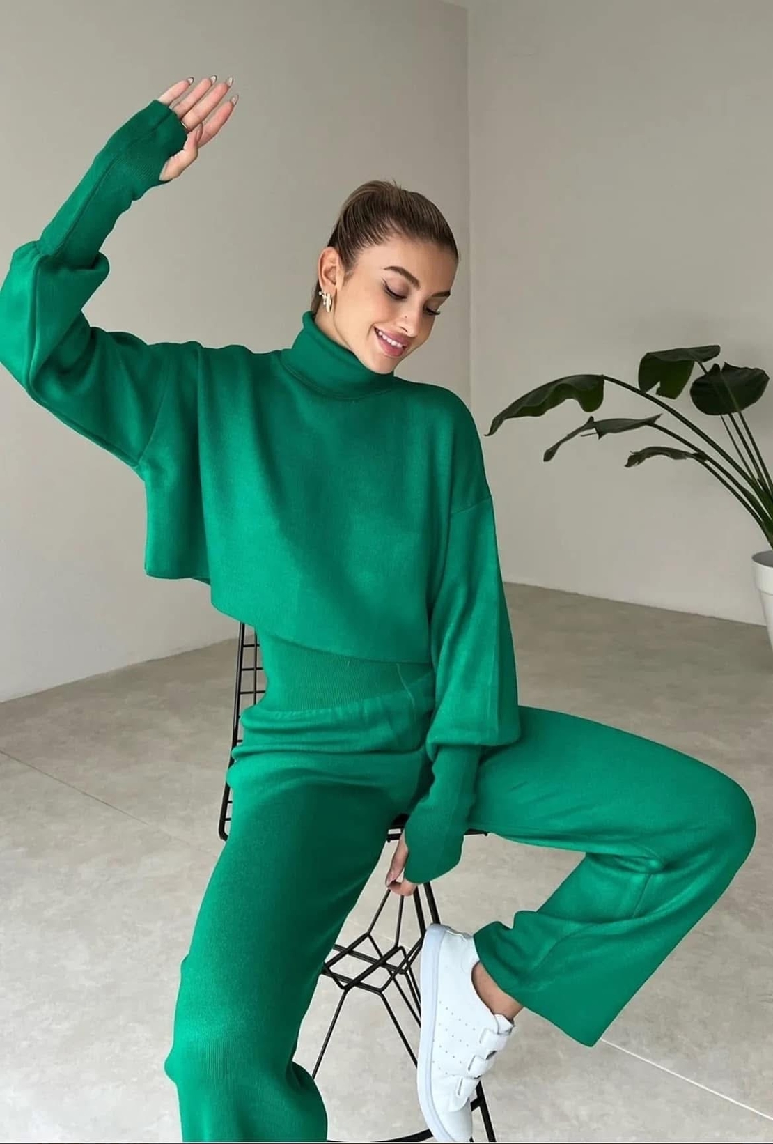 Cozy Elegance Set Green - плетен комплект с пуловер и панталон