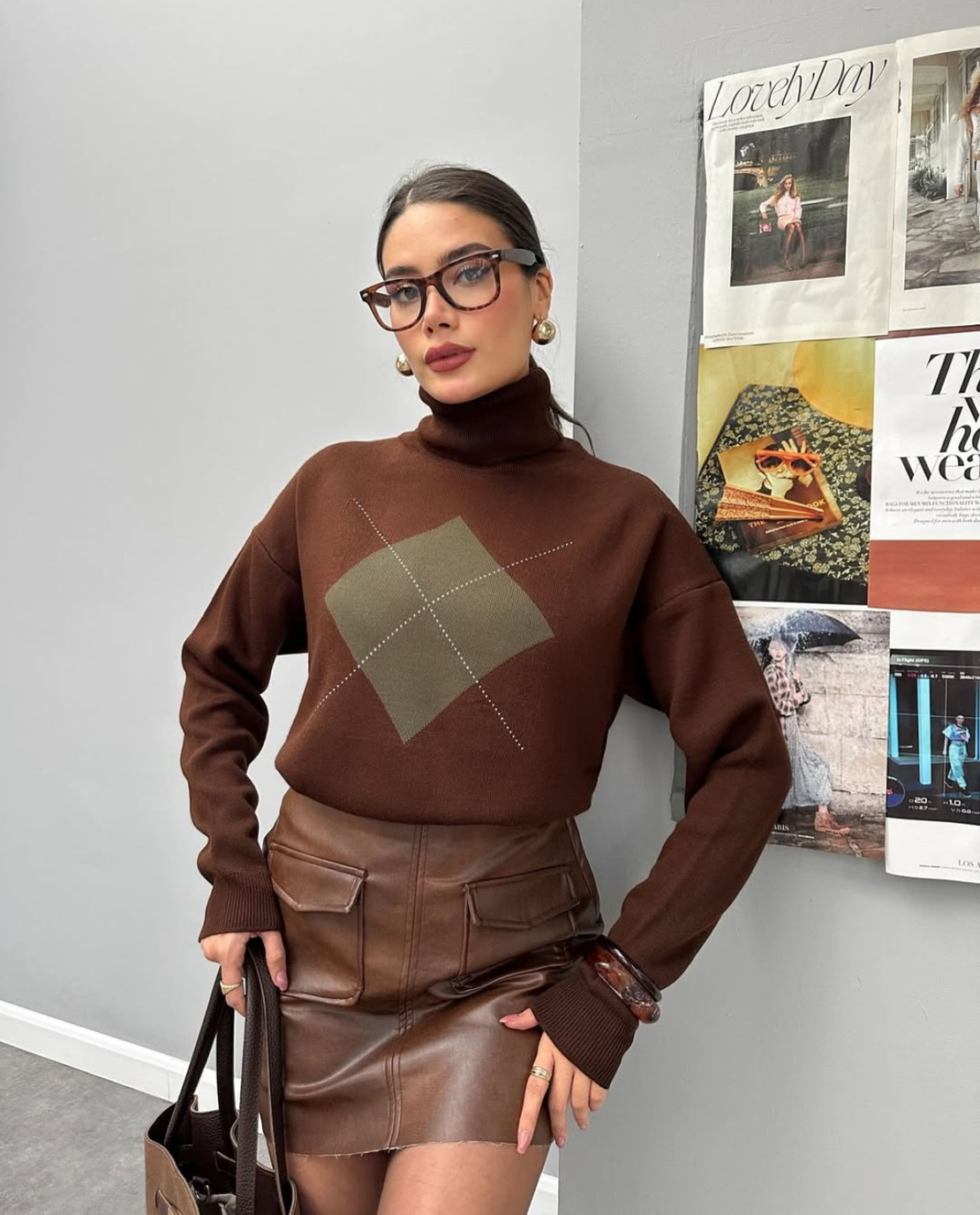 Пуловер с висока поло яка и ромбов дизайн Brown