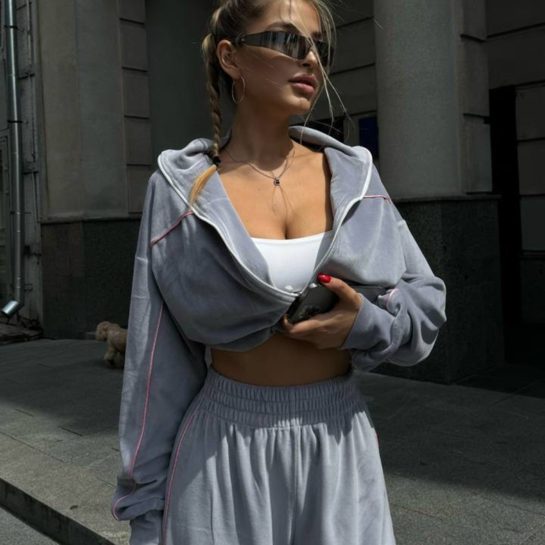 Velour Touch Set Grey – спортен екип от мек велур