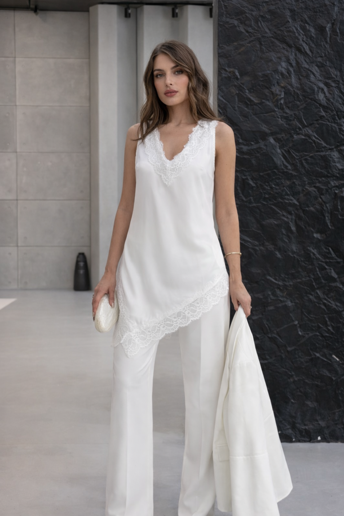 “Ivory Elegance” – костюм 3 части