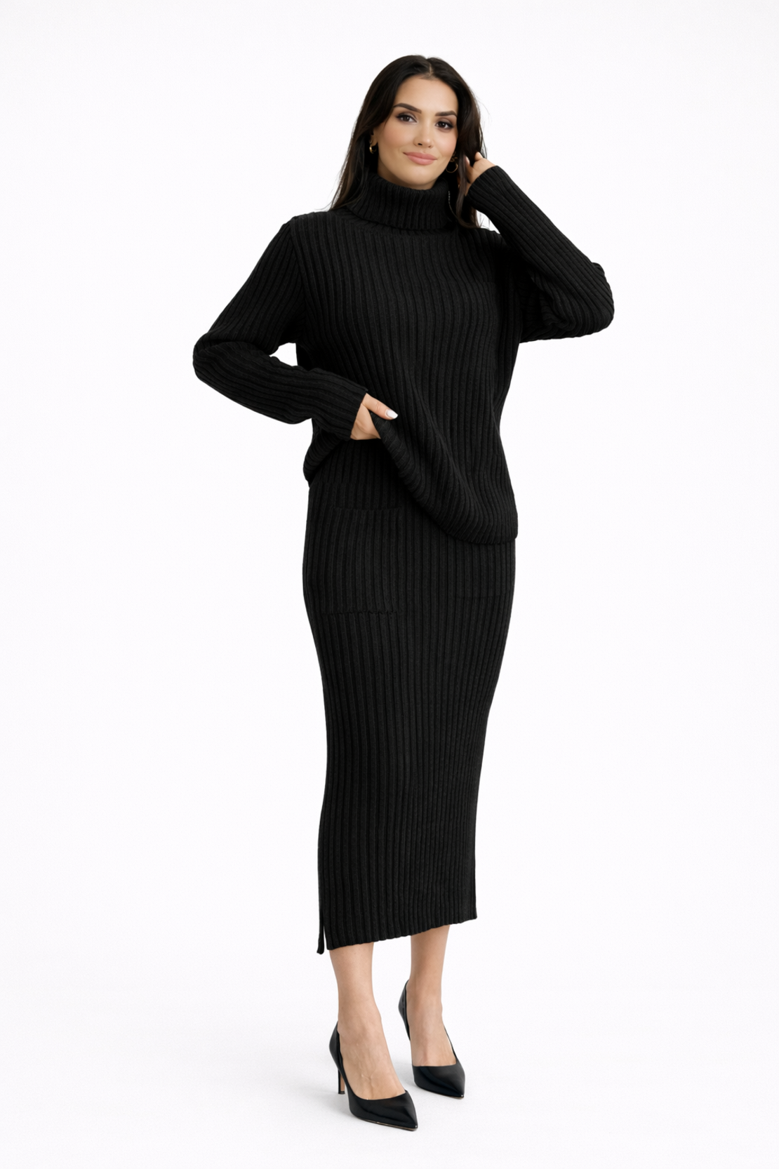 Издължен пуловер и пола с миди дължина