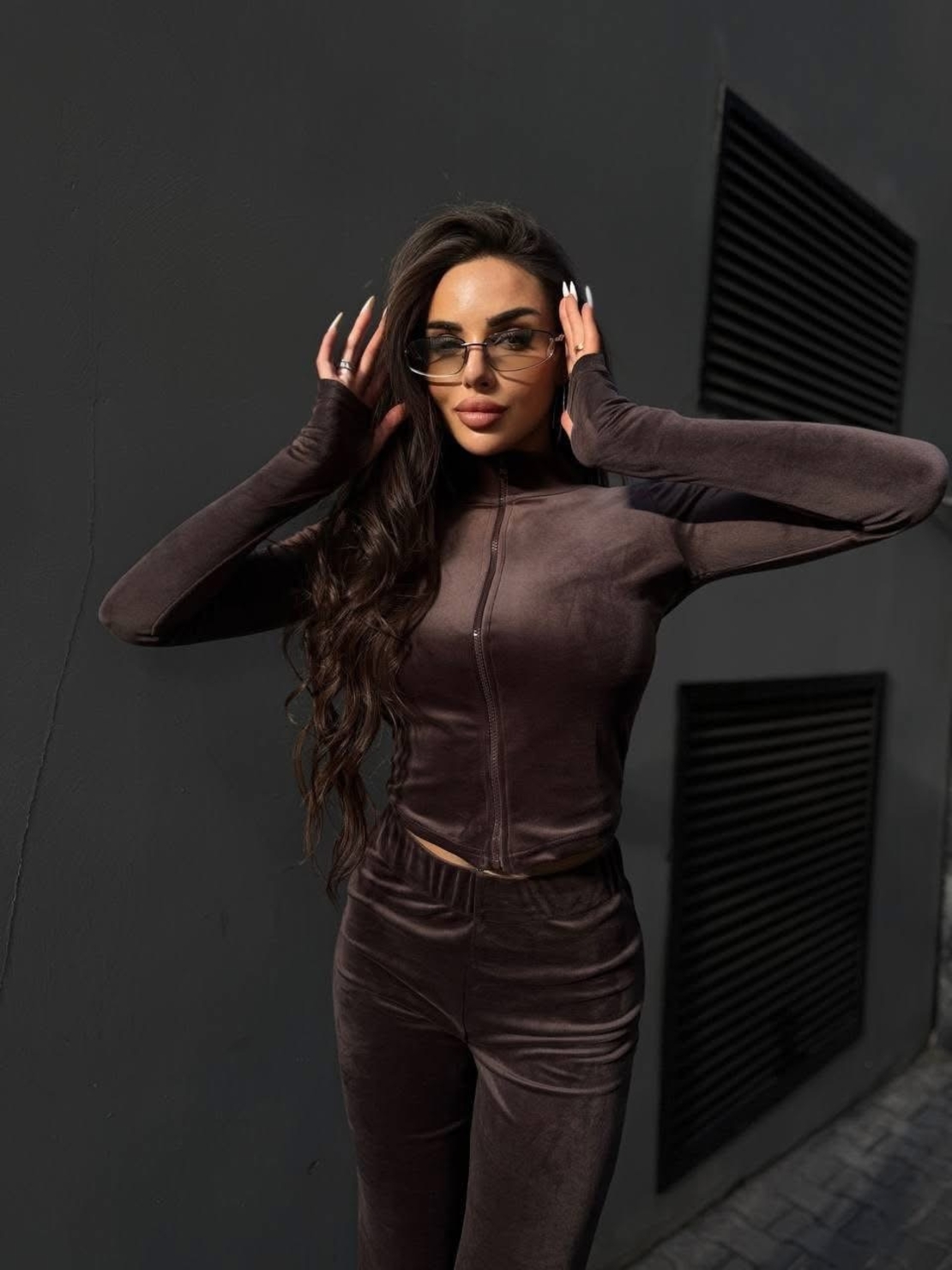 Velour Chic  Brown - спортен екип от кадифе