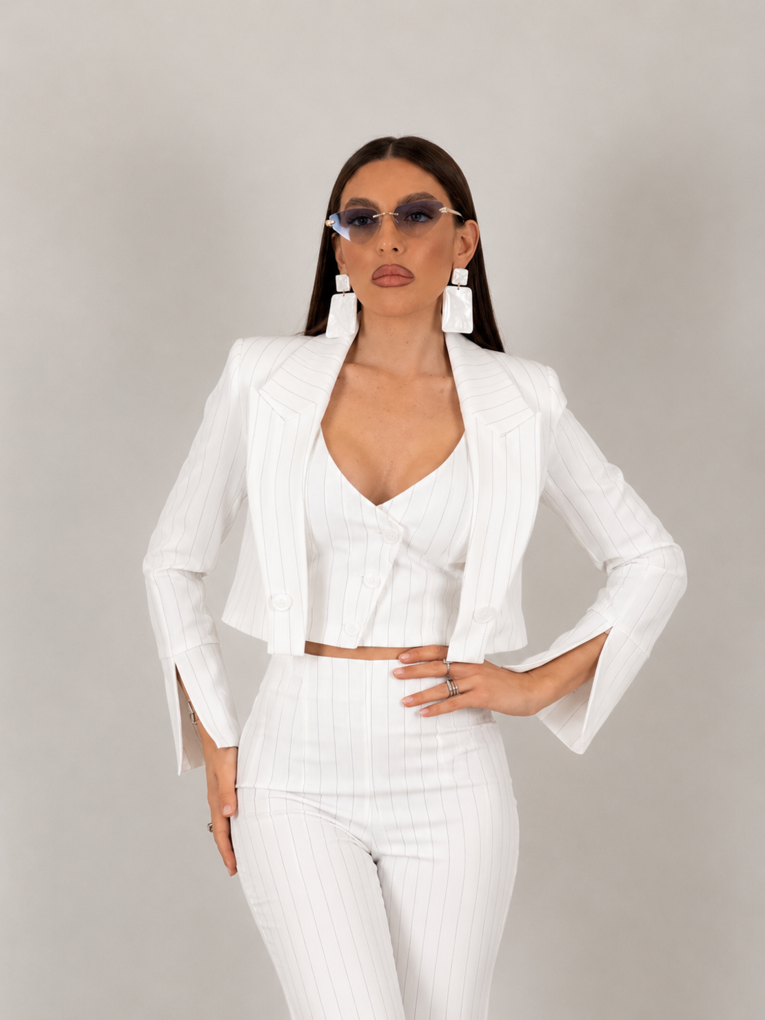“ Sofia Pinstripe “ white - сако, елек и панталон