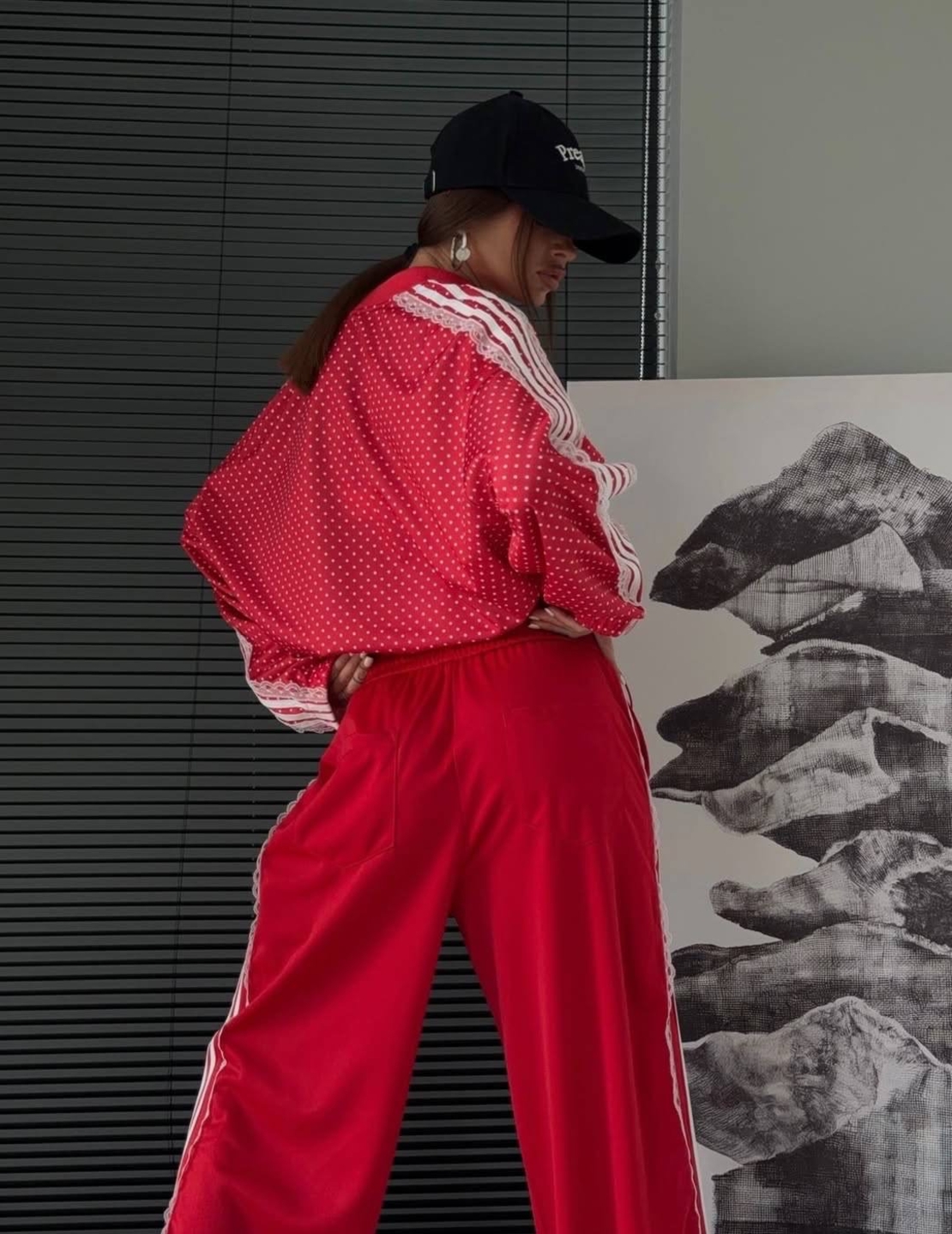 “ Bella “ red - спортен екип  с дантела