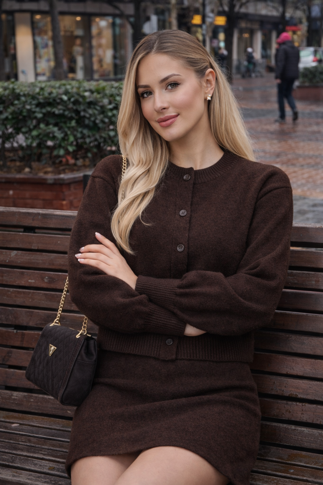 Winter Muse brown – плетен комплект жилетка и пола