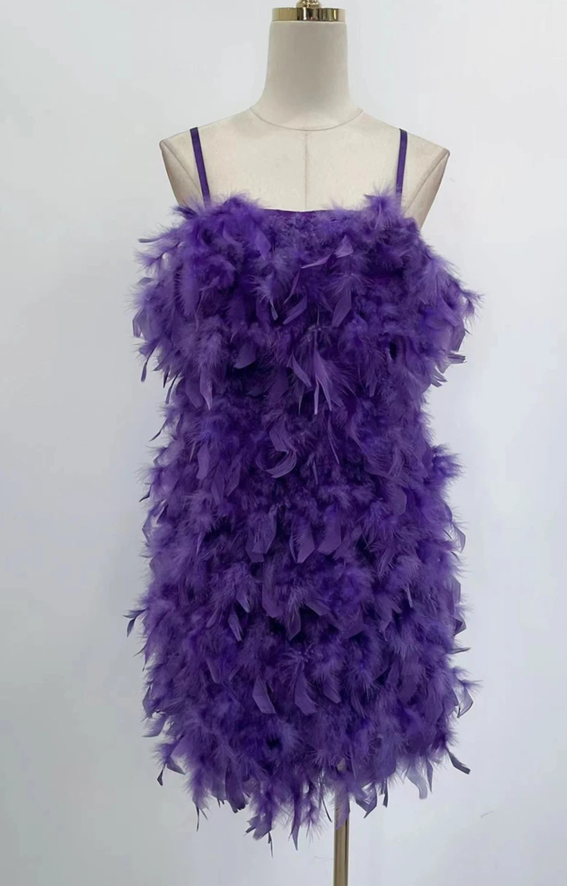 “ Champagne Feathe ” purple - Къса рокля с пера