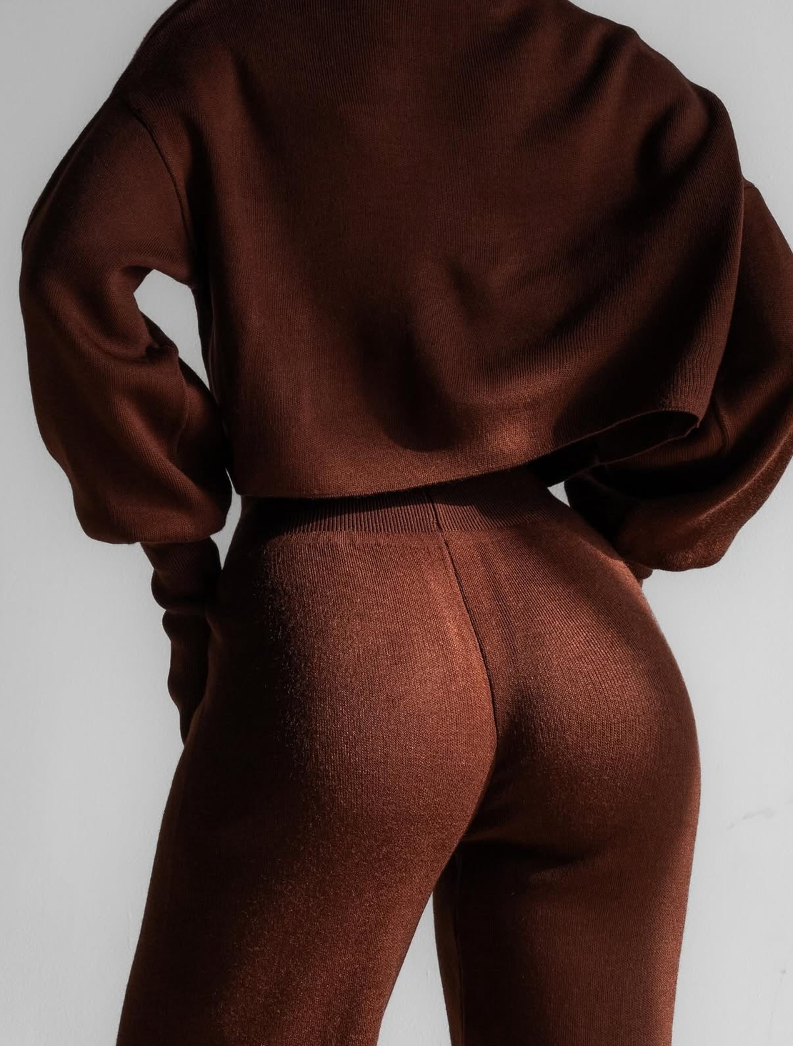 Mocha Cozy Elegance Set - плетен комплект с пуловер и панталон