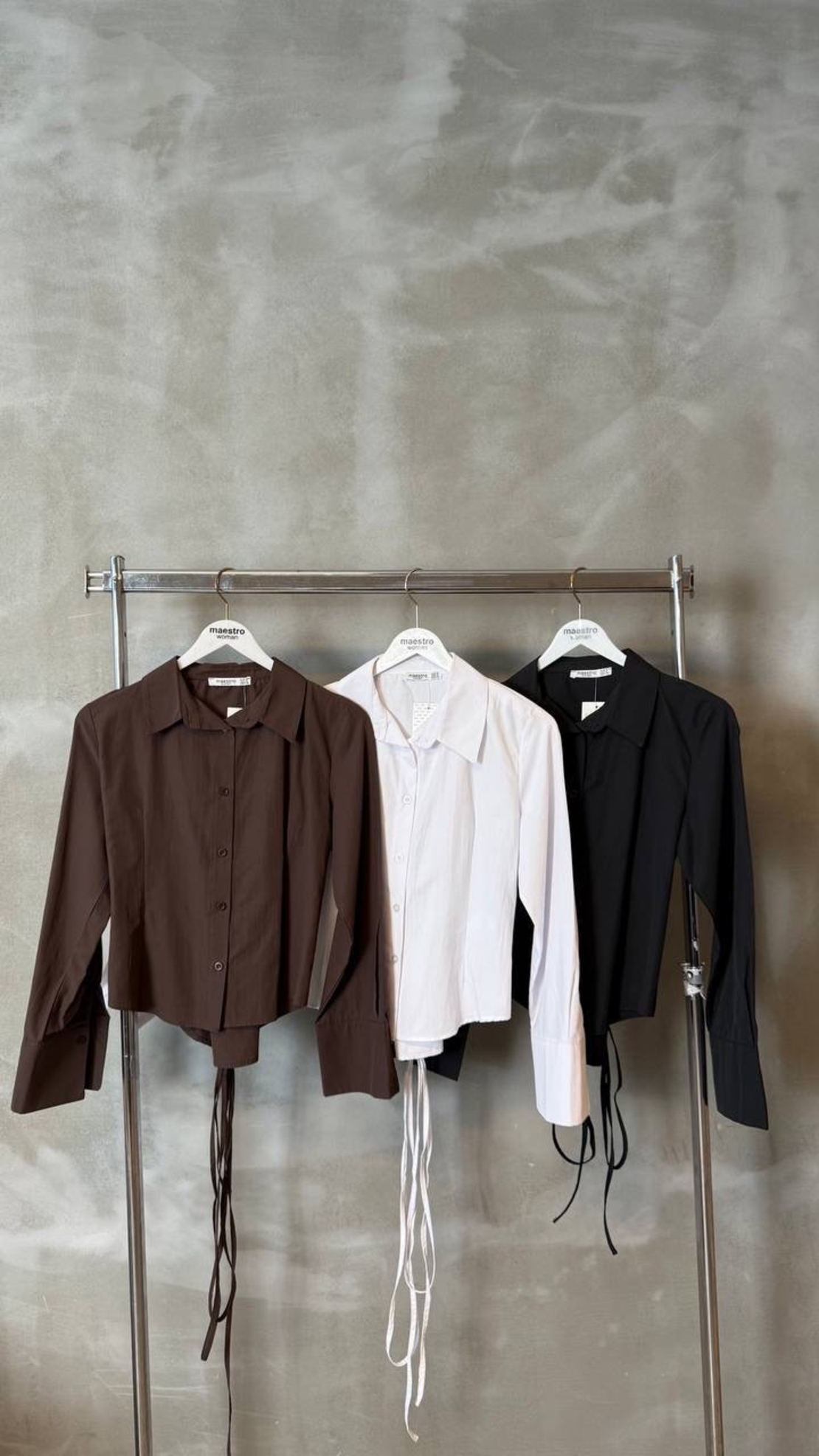 Риза с подчертан силует и връзки на талията - Black