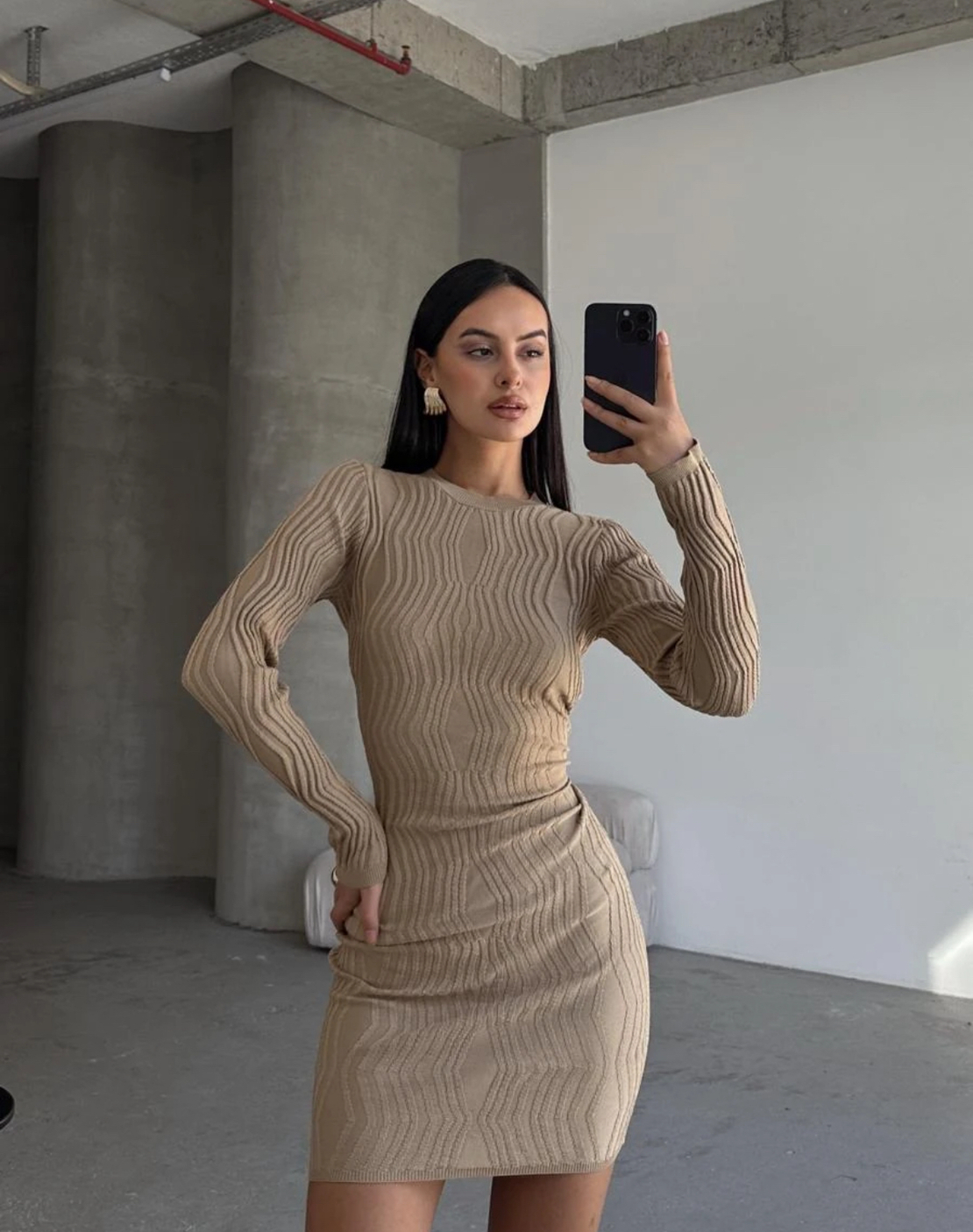 Riva Knit Dress - къса бандажна рокля от фино плетиво
