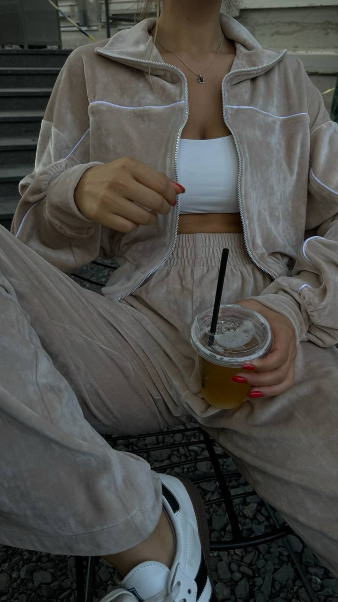 Velour Touch Set Beige – спортен екип от мек велур