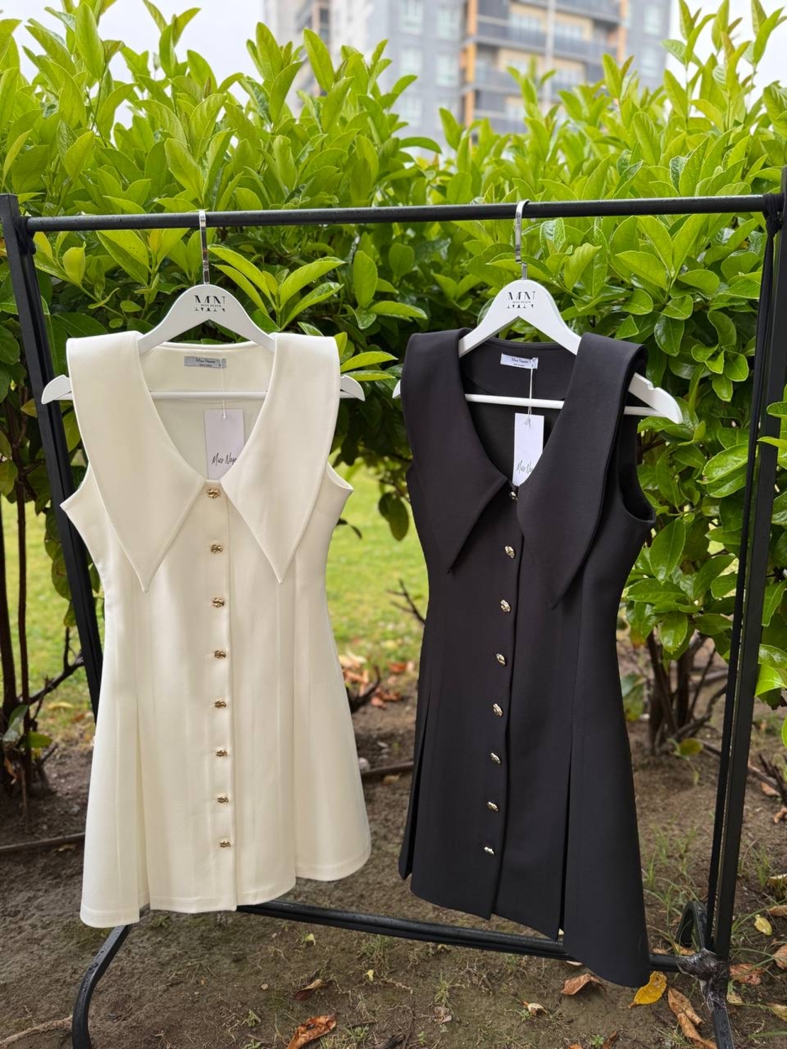 Luxe Dress в бяло