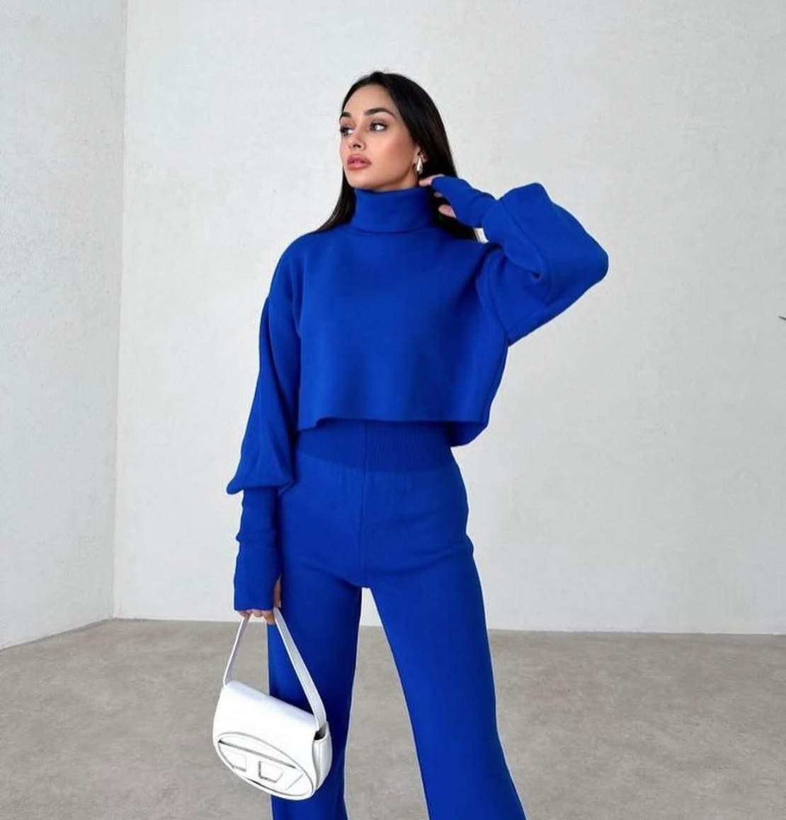 Cozy Elegance Set Blue - плетен комплект с пуловер и панталон