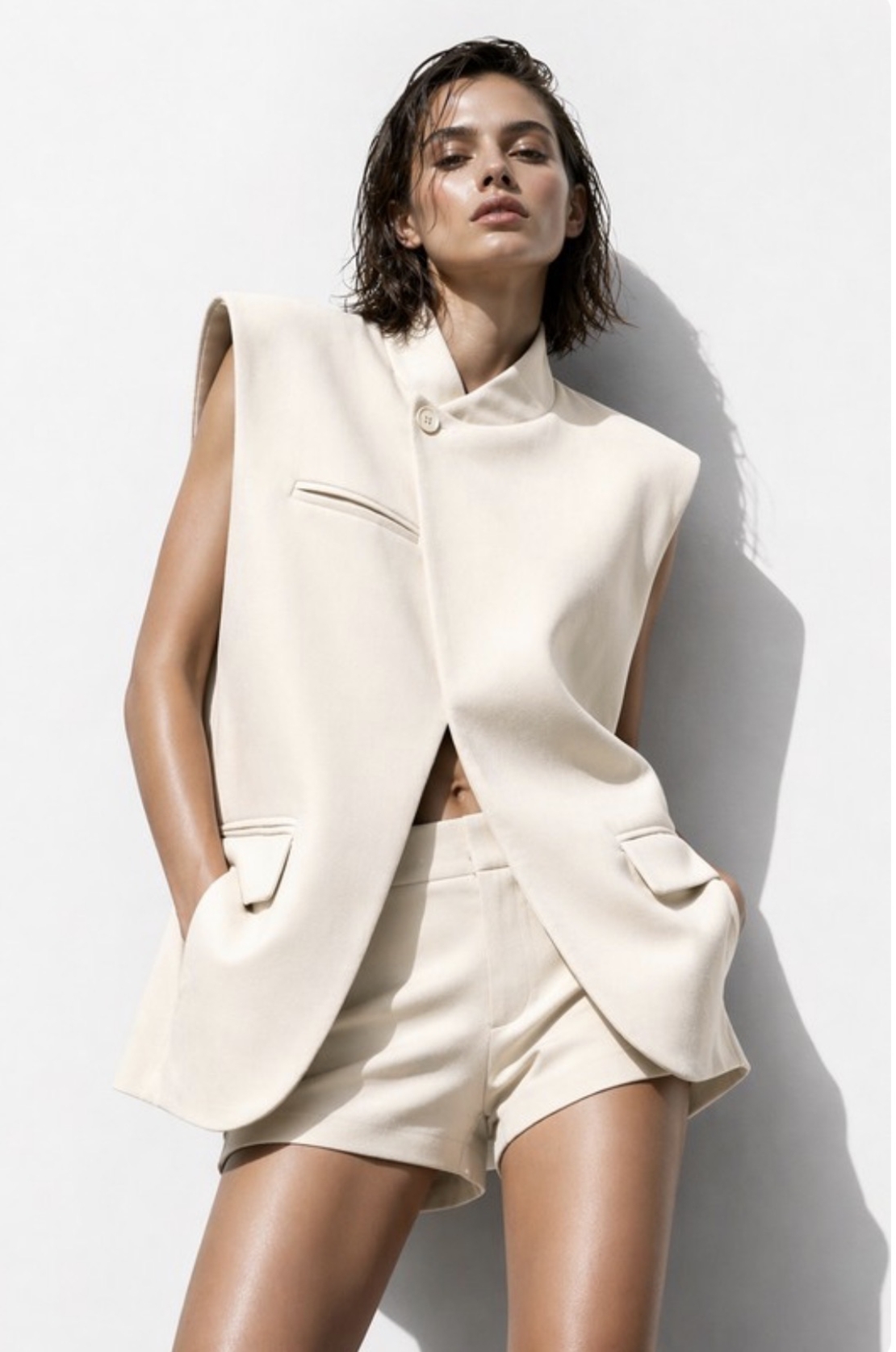 “ Elegance “ beige  – Ленен елек с асиметрична кройка
