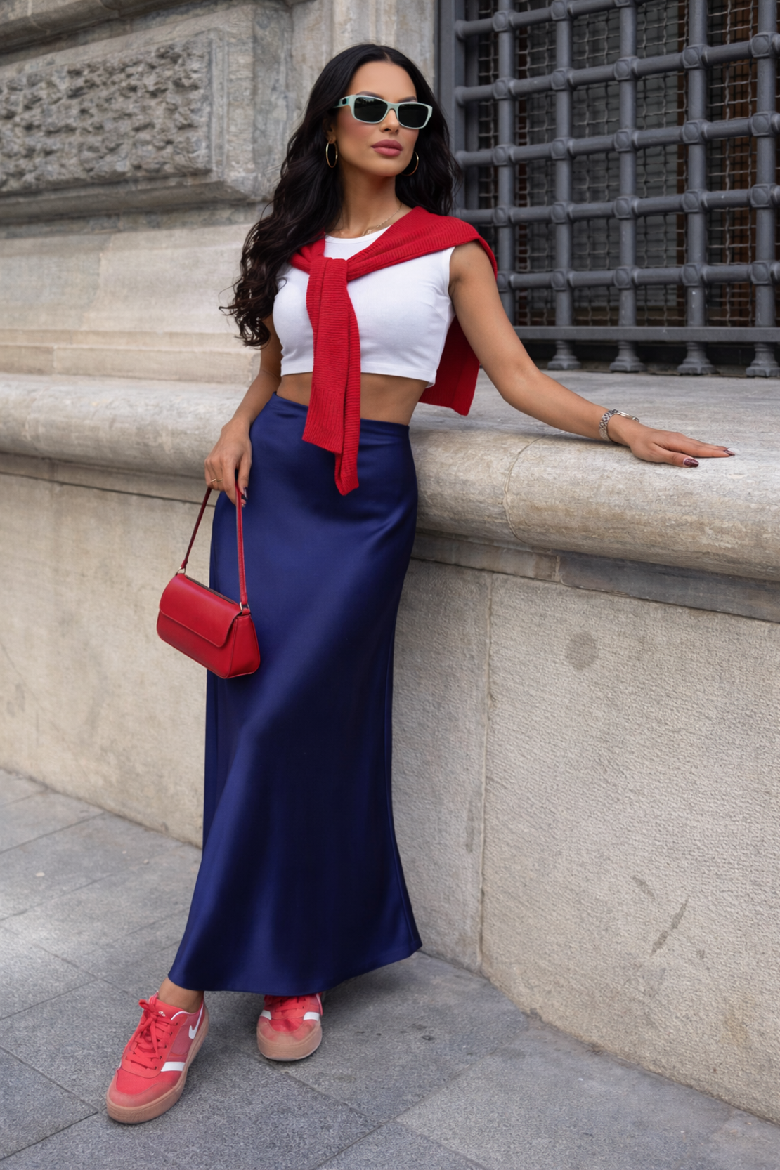 Дълга сатенена пола blue