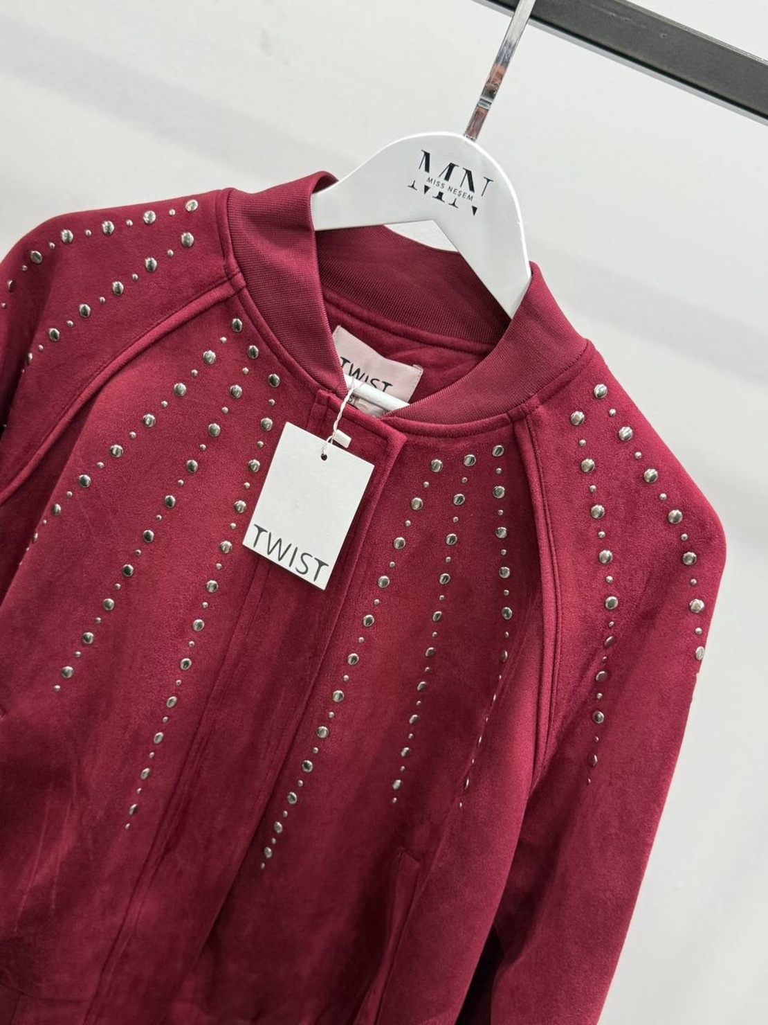 Bomber Chic Bordo– яке/бомбър от набук с кабзи