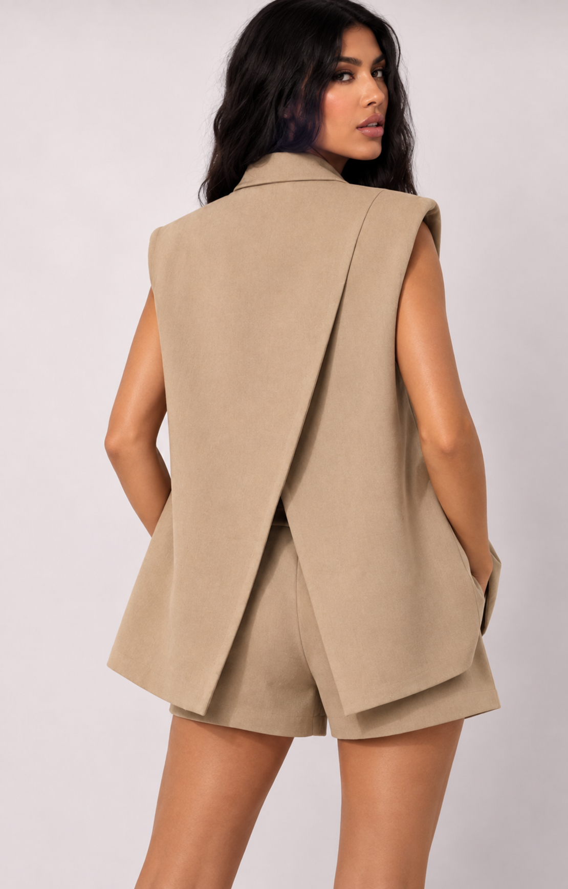 “ Elegance “ taupe  – Ленен елек с асиметрична кройка