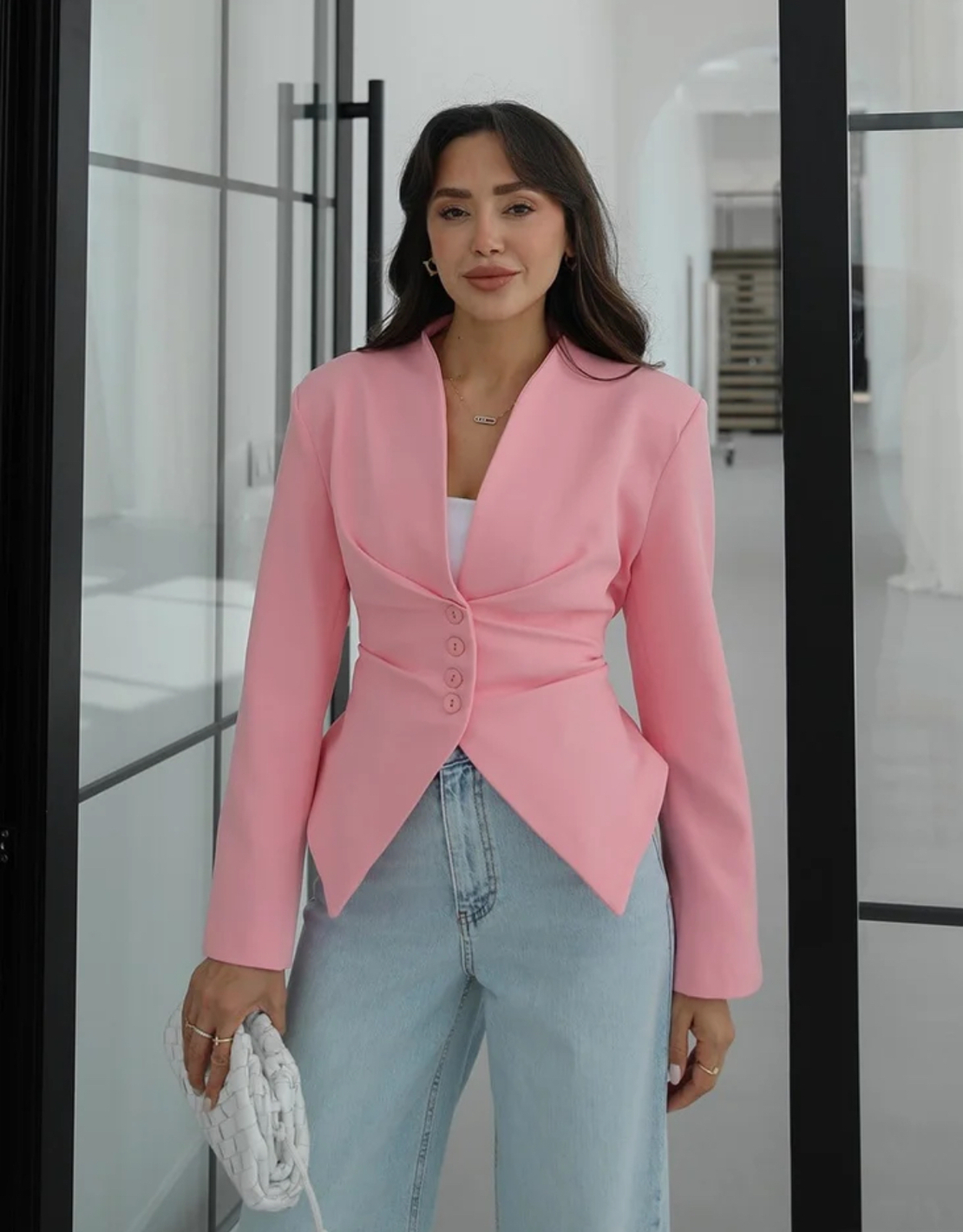 “Mona” Елегантно сако с връзка на гърб