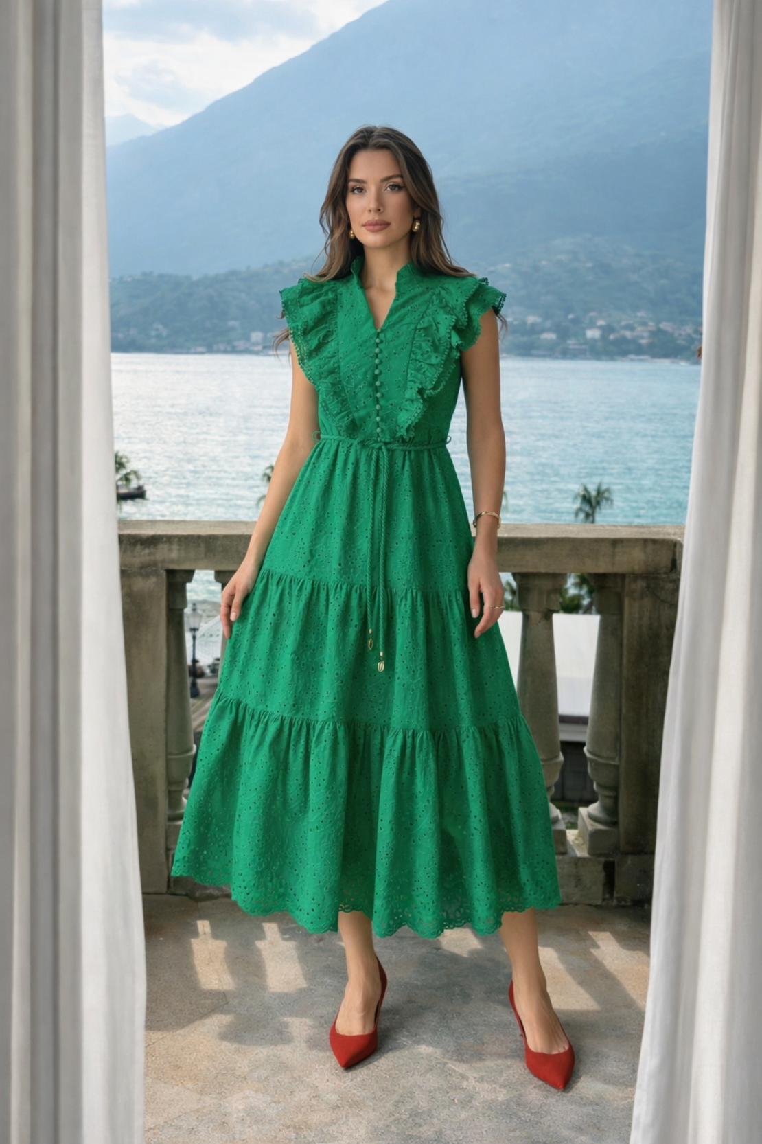 Дълга рокля с английска бродерия Green