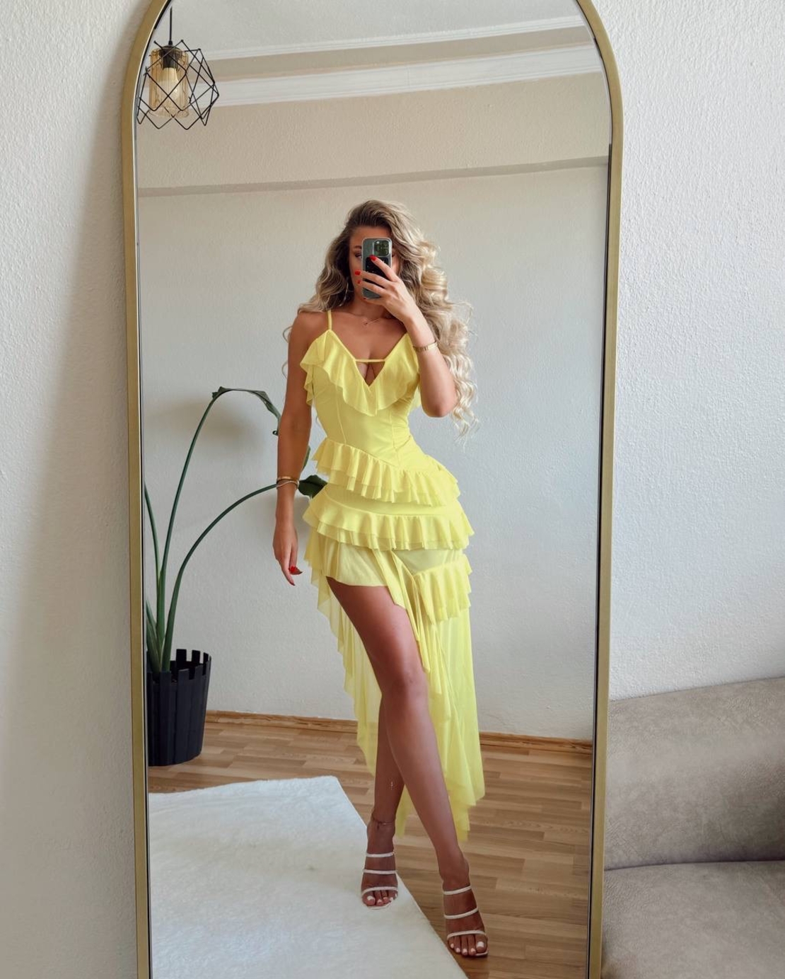 Асиметрична рокля „Лятна магия“ yellow