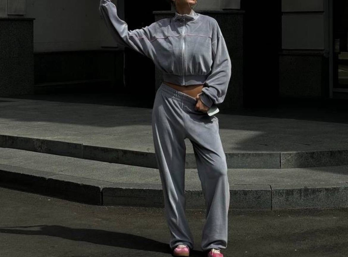 Velour Touch Set Grey – спортен екип от мек велур