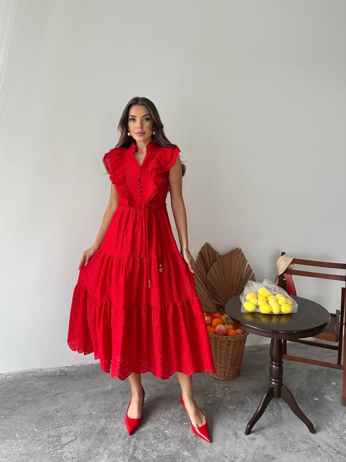 Дълга рокля с английска бродерия Red