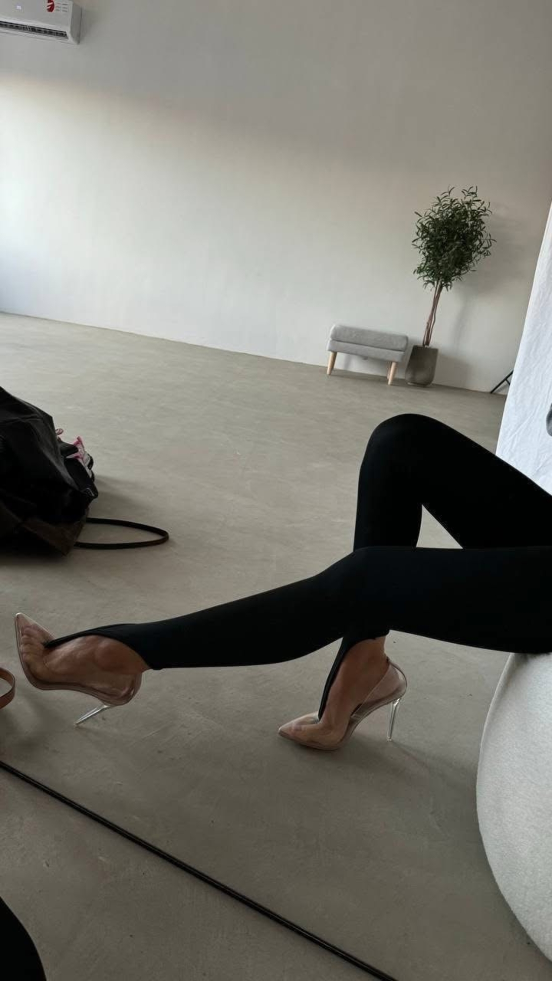 ShapeFlex Black – спортно-елегантен клин с ластик на палеца