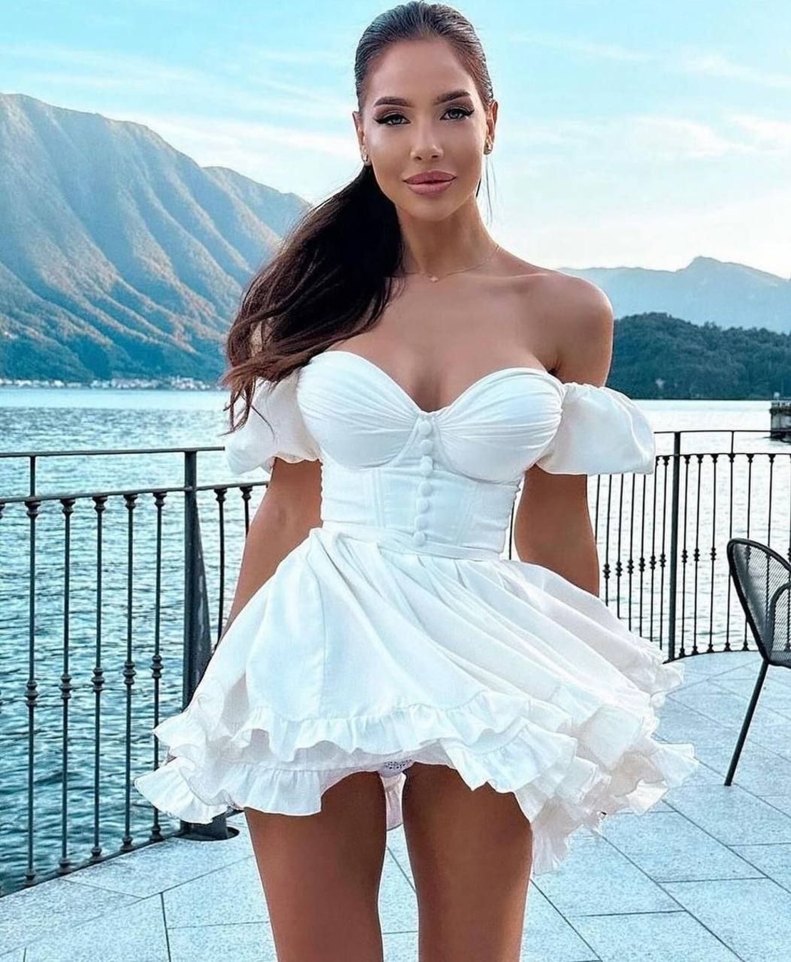 Рокля “Барби” – корсетна елегантност White