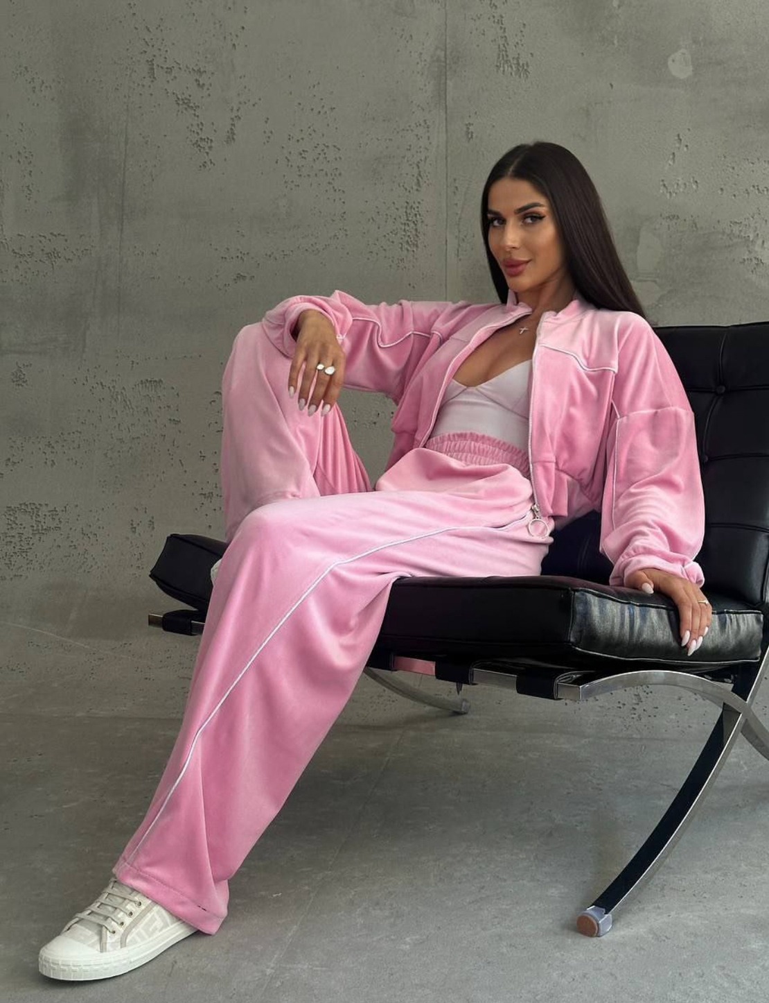 Velour Touch Set Pink – спортен екип от мек велур