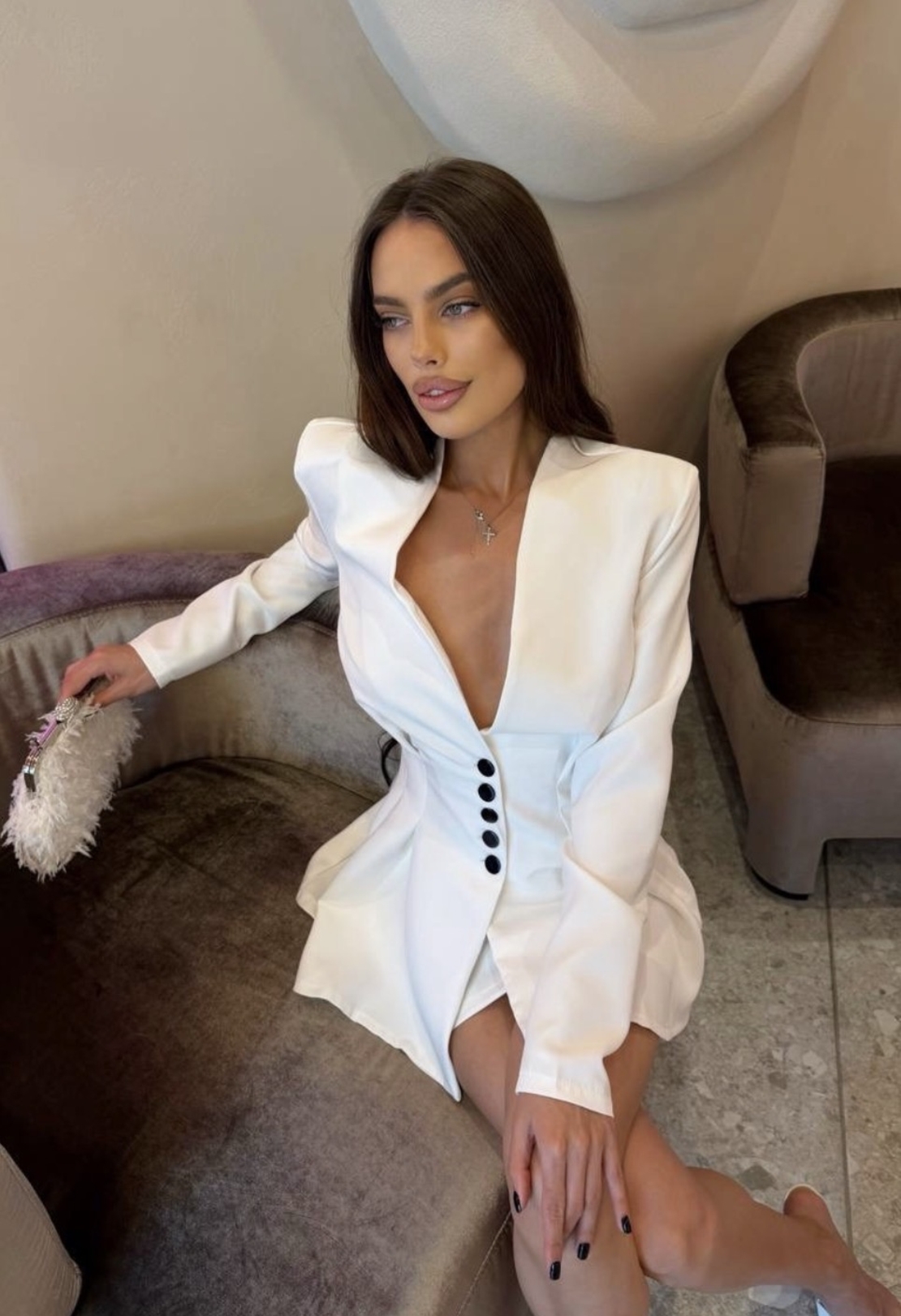 Luxe Enigma  White - издължено сако с къса пола
