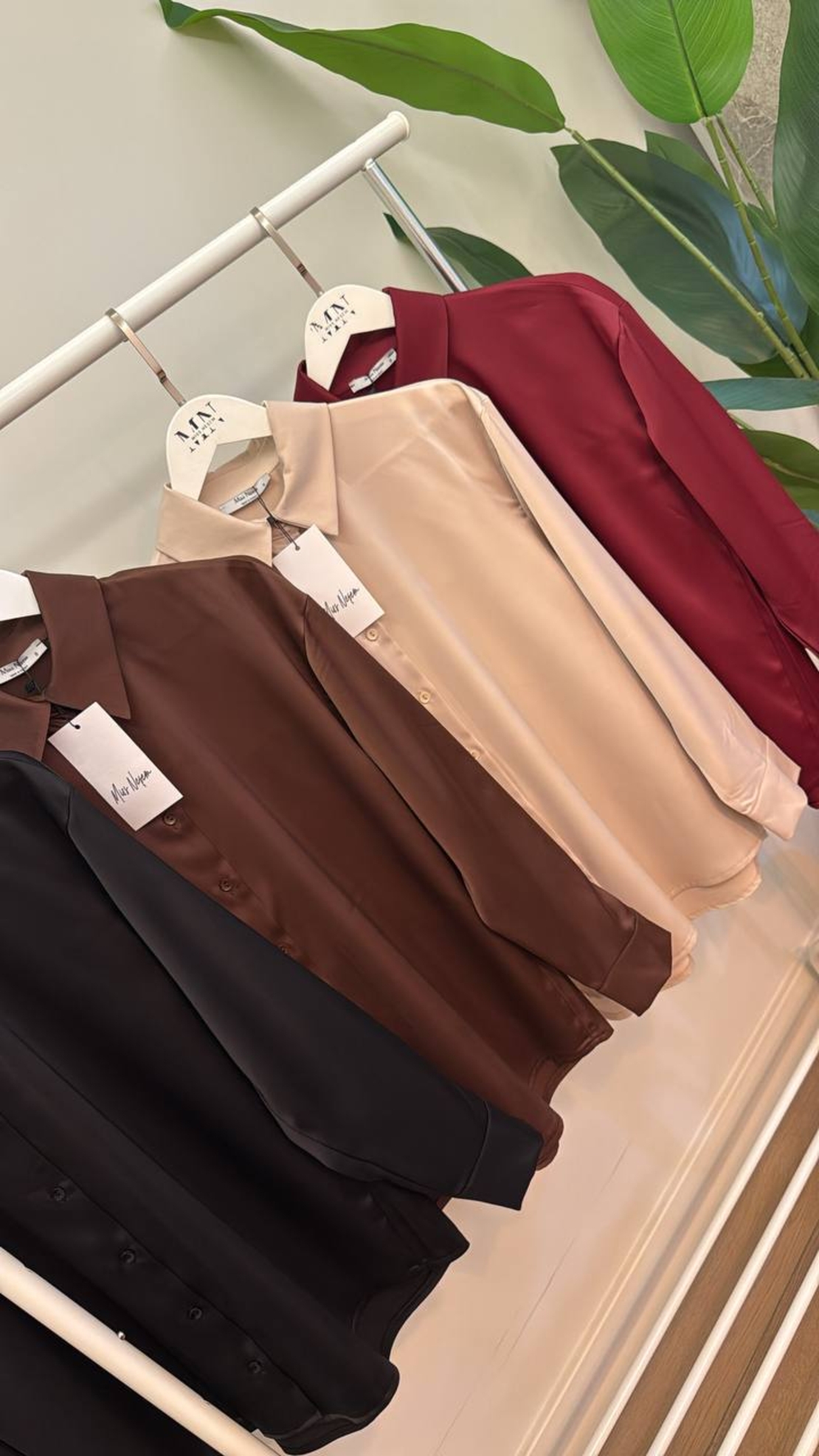 Midnight Satin Shirt Beige- сатенена риза