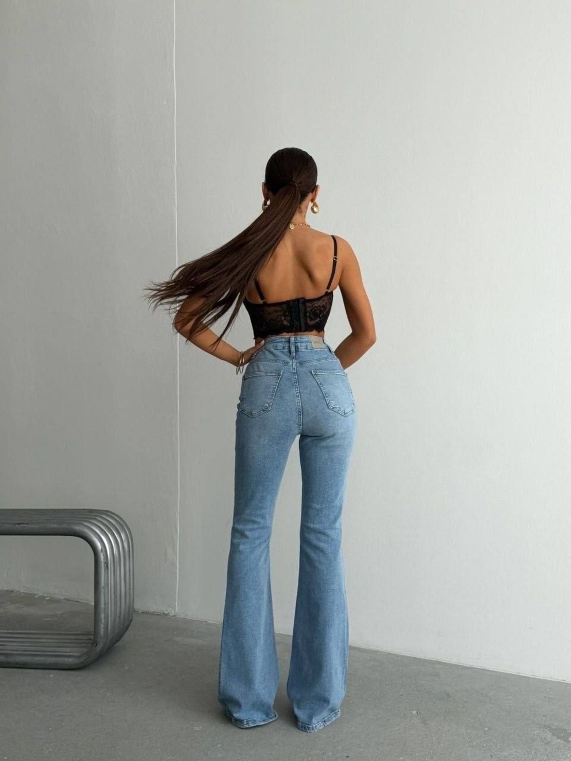 “ Wide Leg” light -  дънки с висока талия и дизайнерски колан