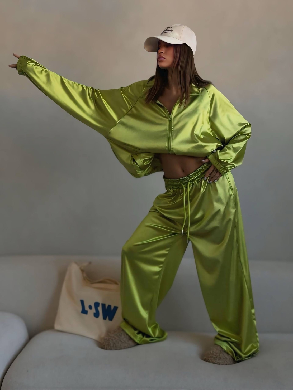 “ LUXE SATIN “ green – Дамски сатенен спортен комплект 2 части
