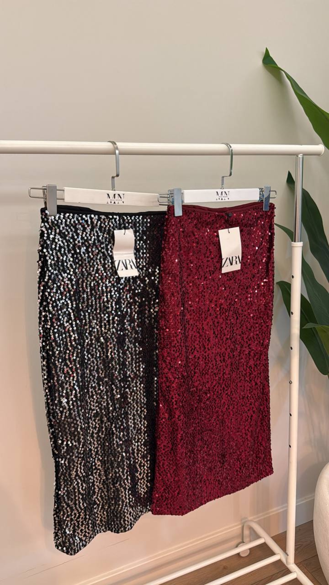 “Glam Shine Maxi Skirt”  black– Елегантна пайетена пола