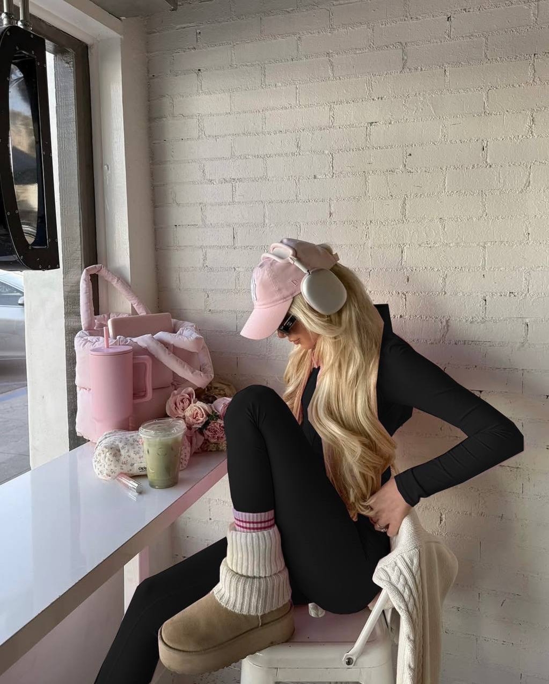 Спортен сет „ActiveFit“ Black – комплект от клин и блуза с цип