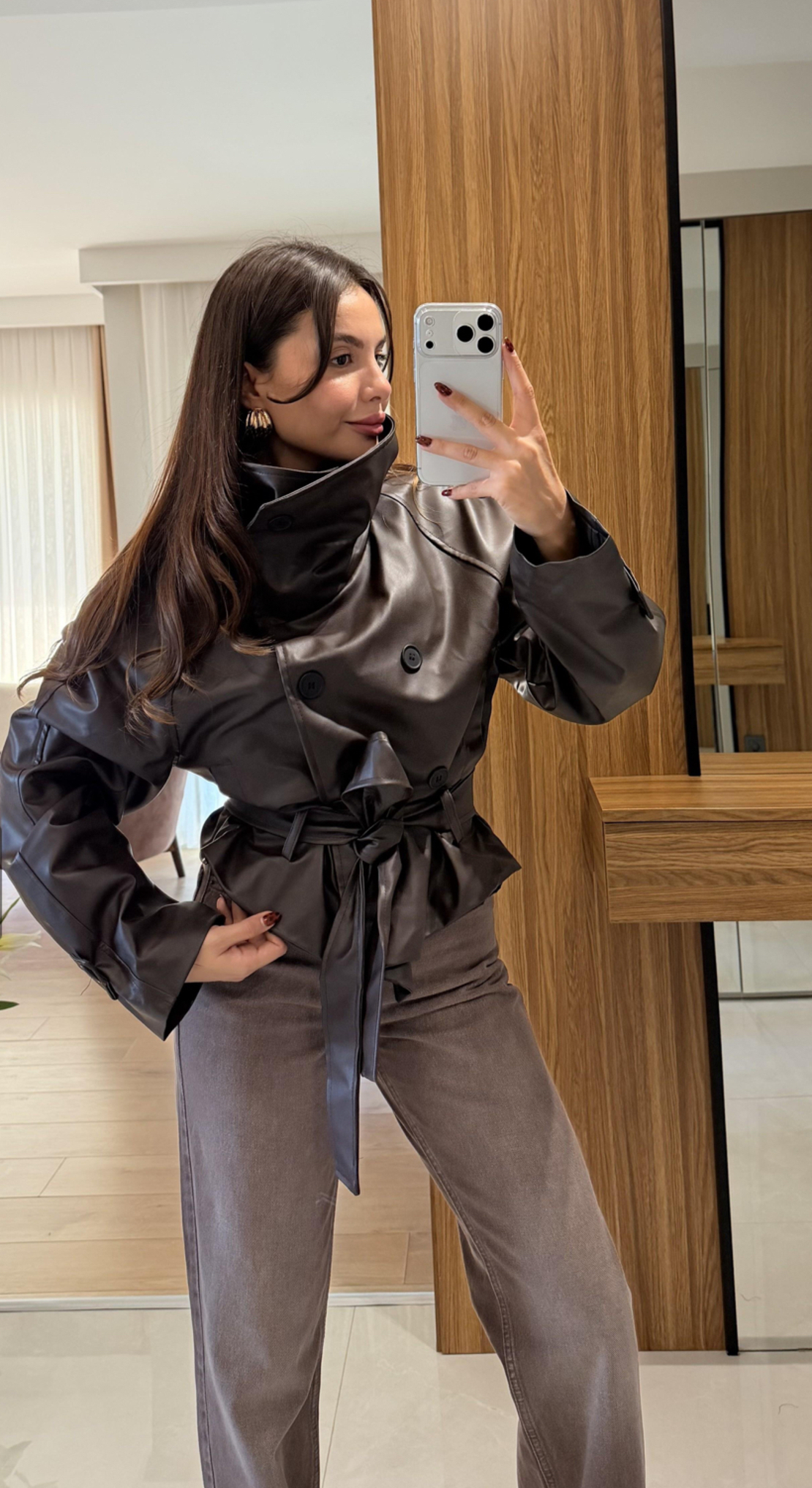 High Neck Commander – Кожено яке