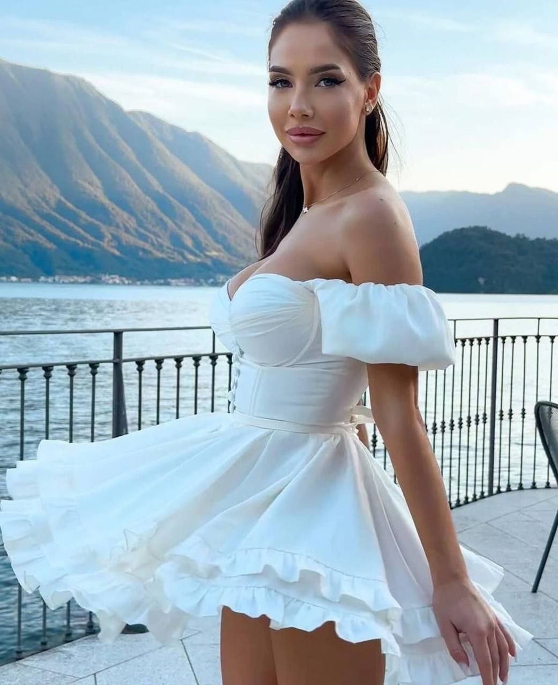 Рокля “Барби” – корсетна елегантност White