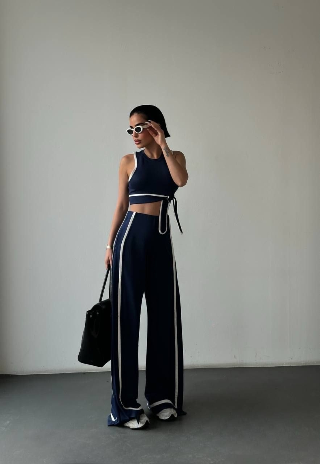 “SPORTY CHIC LINE” black - комплект топ и долнище