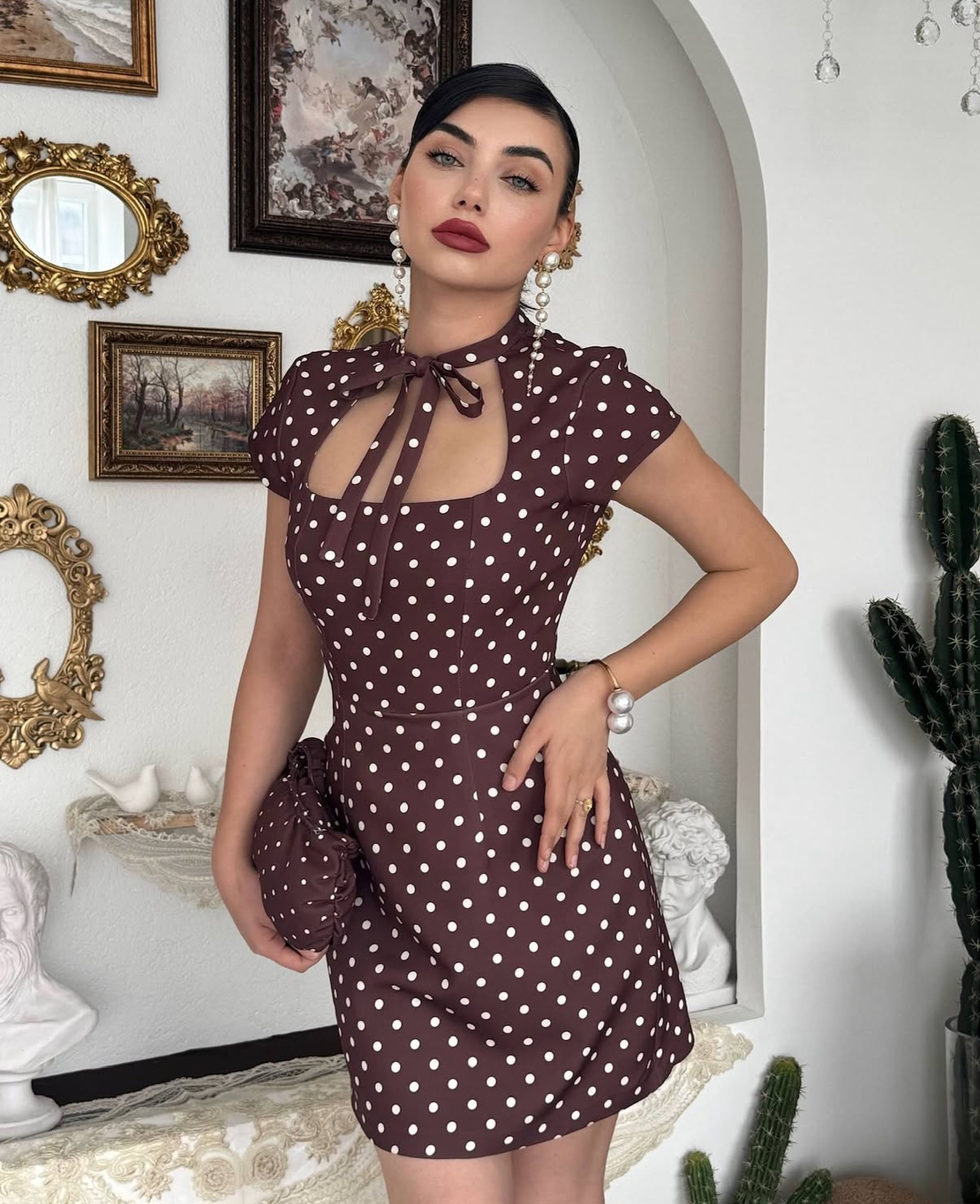 “Paris Chic” brown - Елегантна рокля на точки