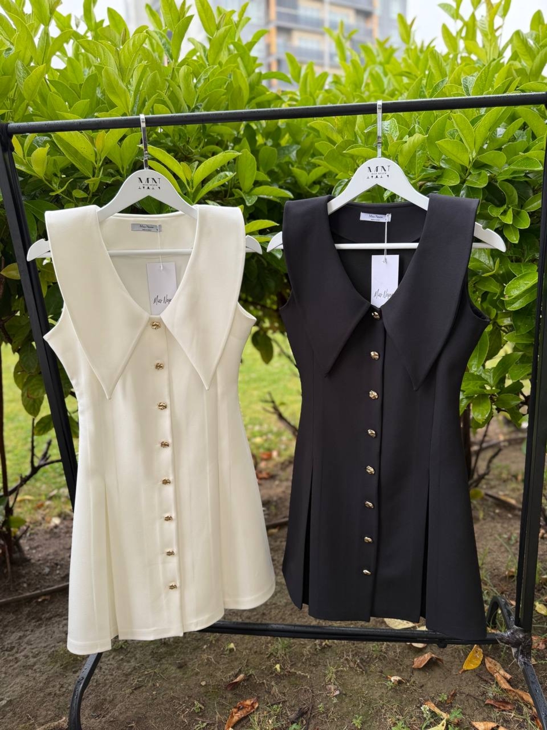 Luxe Dress в Черно