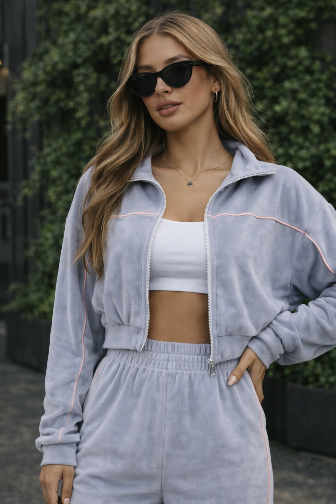 Velour Touch Set Grey – спортен екип от мек велур