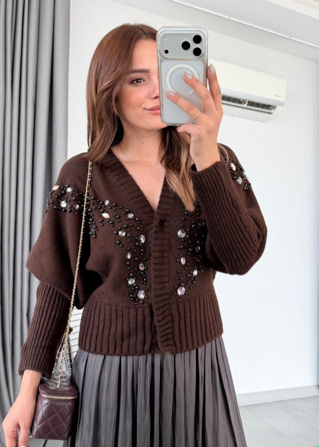 Cocoa Shine – Кафява жилетка с камъни