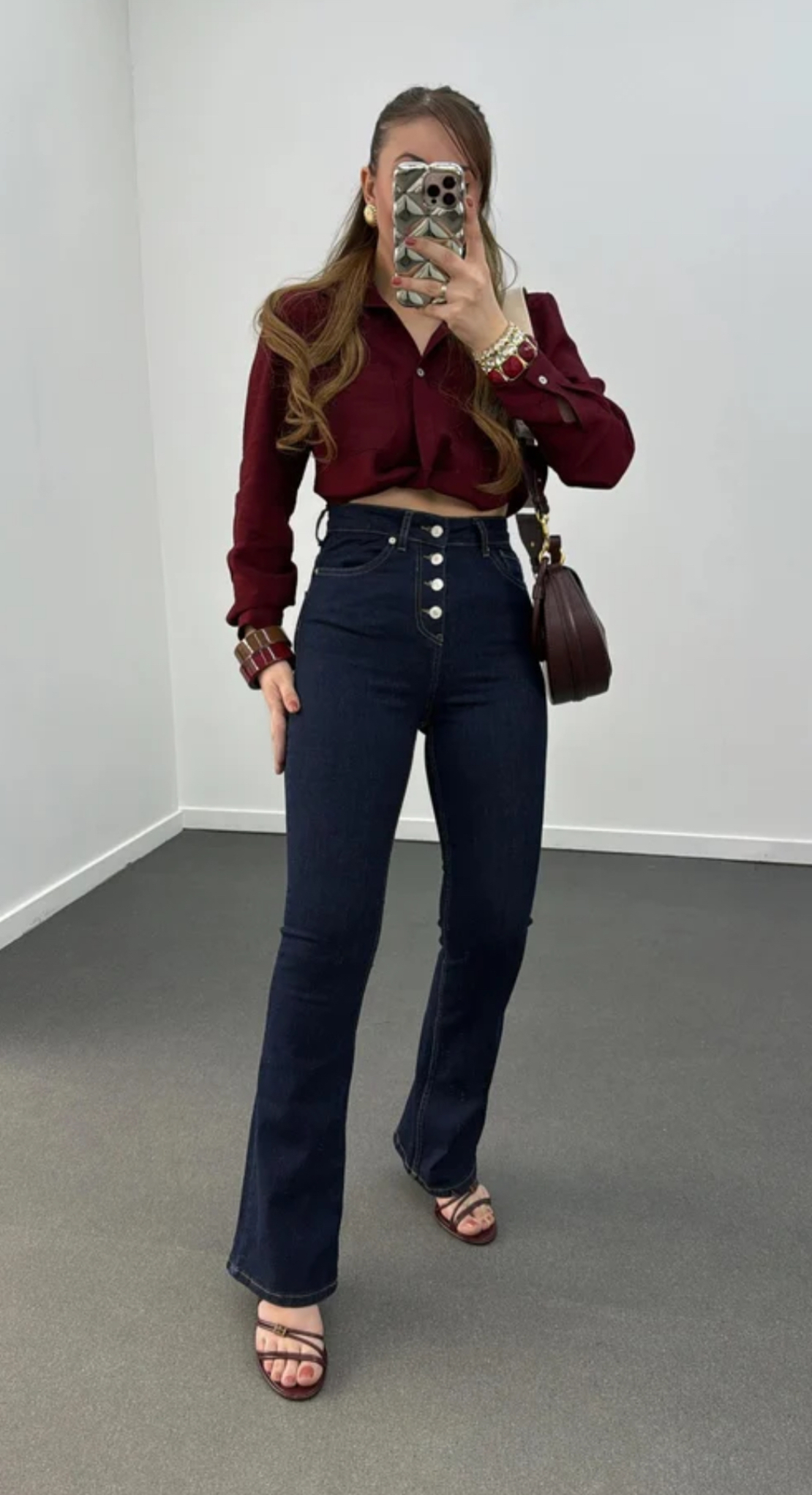 High Rise Classic – ластични дънки с висока талия и копчета