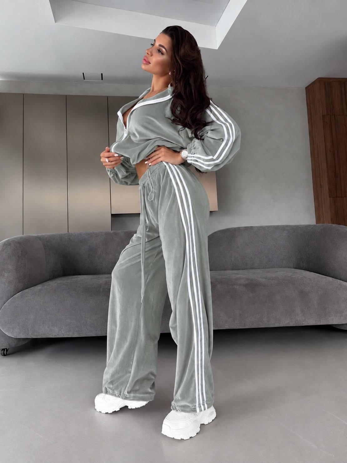 “ Velour contrast Set “ green – спортен екип от мек велур