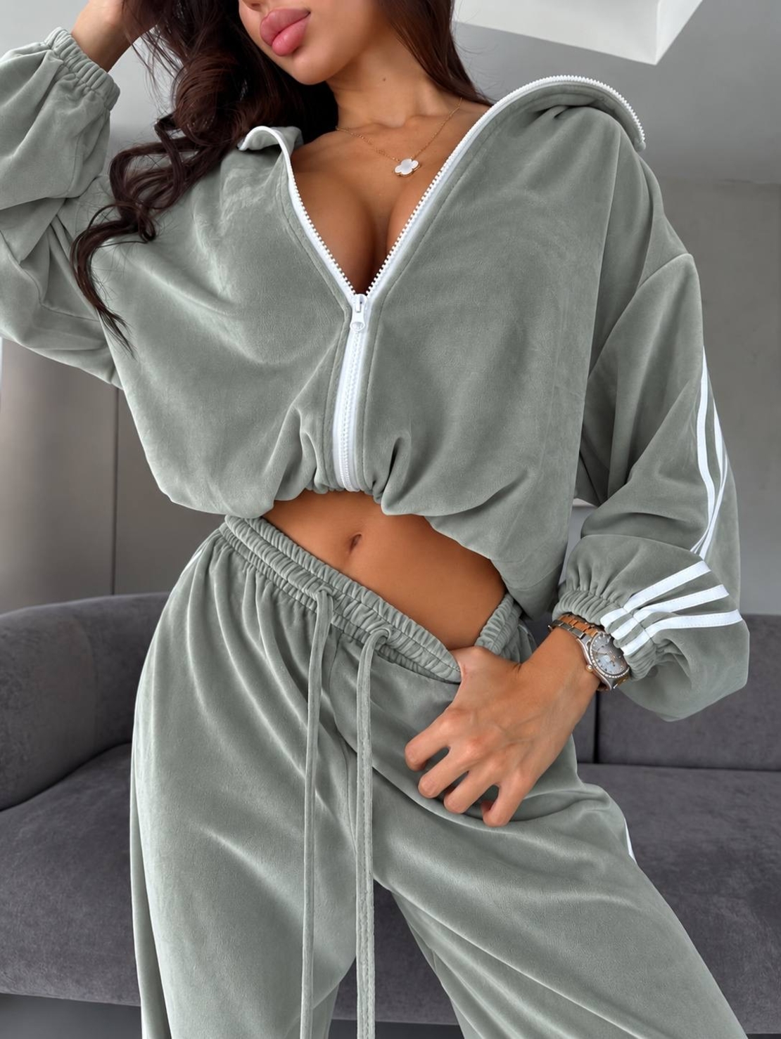 “ Velour contrast Set “ green – спортен екип от мек велур
