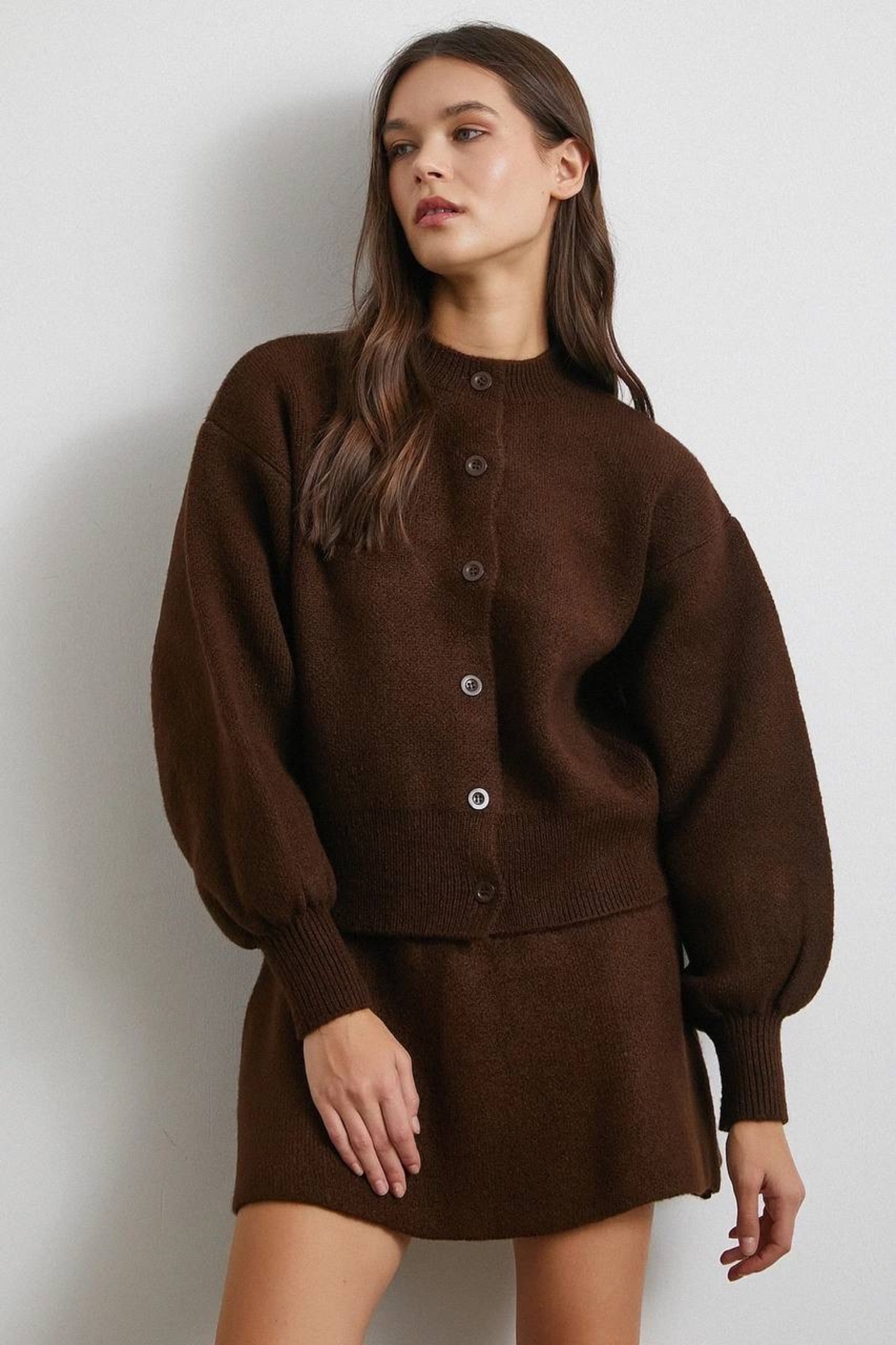 Winter Muse brown – плетен комплект жилетка и пола