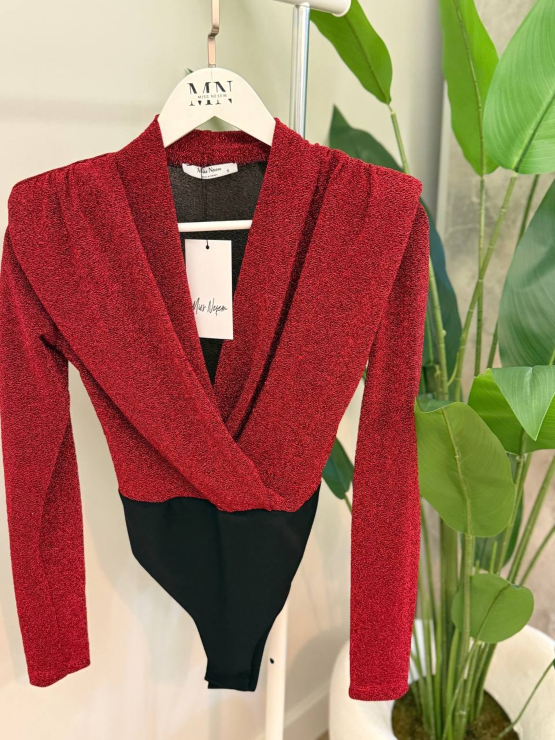 “Shine Motion Bodysuit” red  – Блестящо парти боди