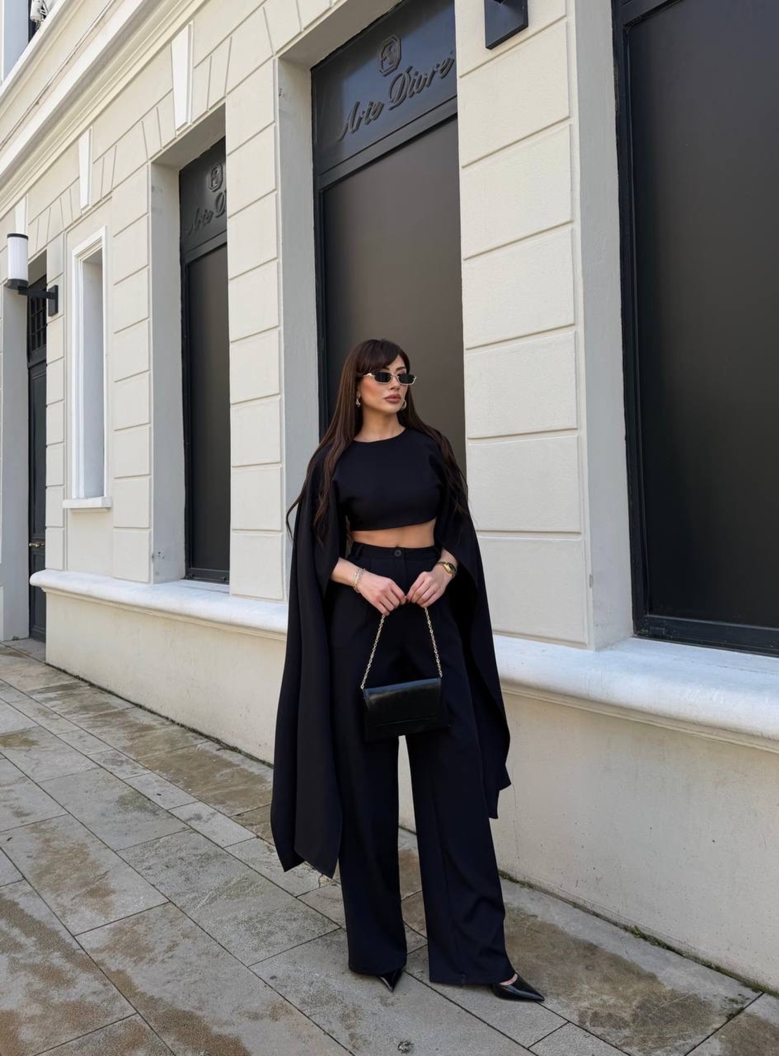 “Noir Cape” - Елегантен комплект
